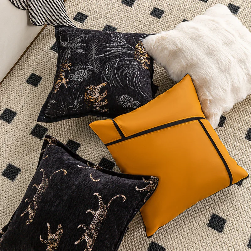 

Black Cheetah Jacquard Cushion Cover Modern Light Luxury Pillow Covers Decorative PU Leather Patchwork Design Pillow Case Home