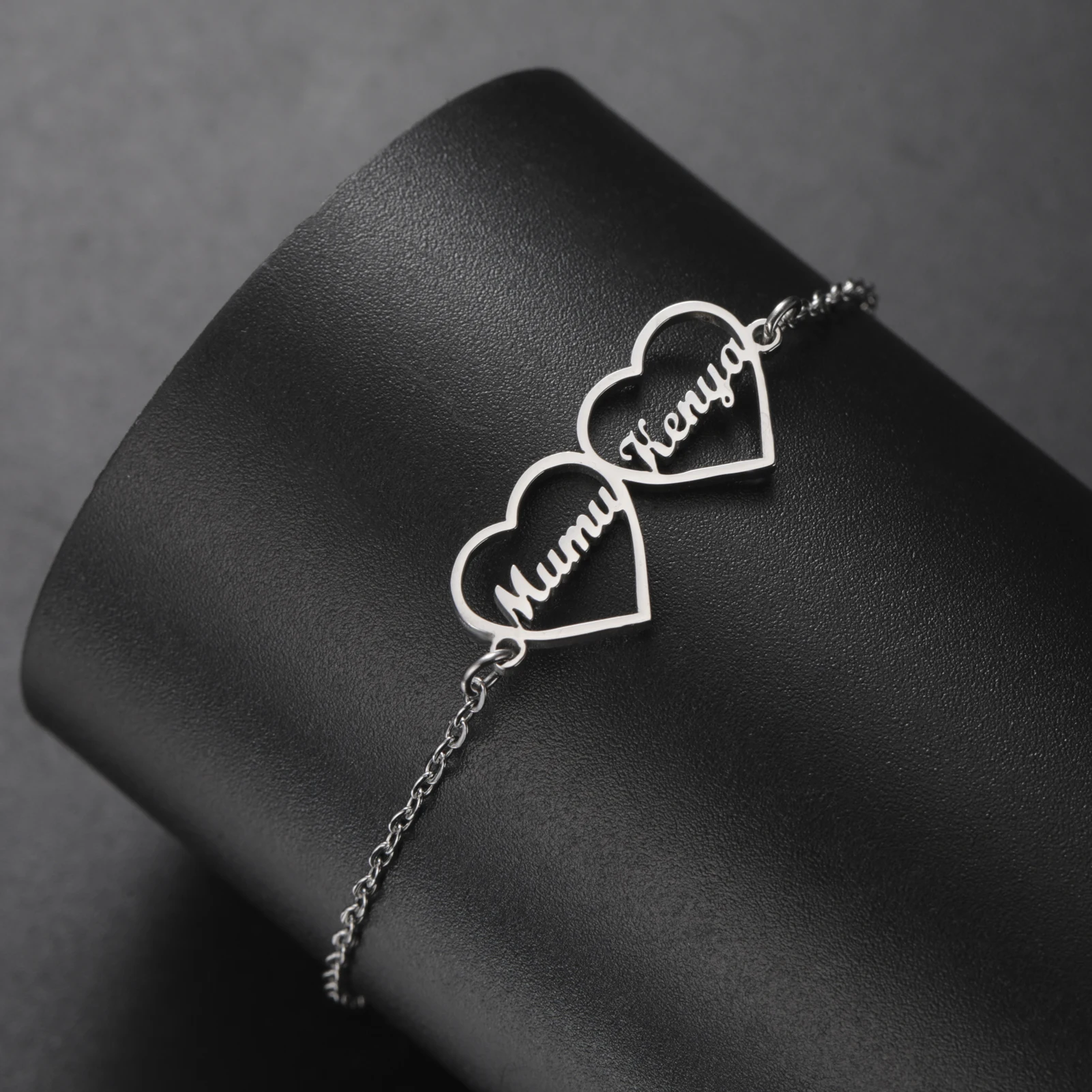 

COOLTIME Love Heart Custom Name Bracelet For Women Stainless Steel Fashion Personalized Custom Bracelet Jewelry Gift New