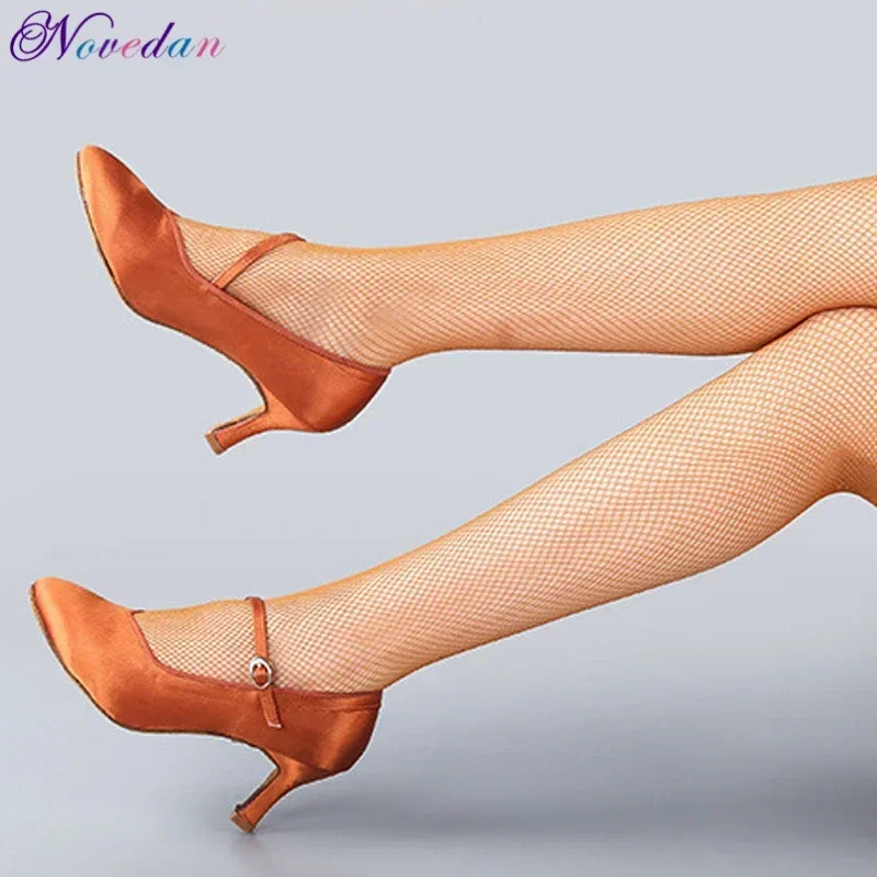 Standard Tanz schuhe Frauen High Heels Damen Satin Ballsaal Tanz schuhe geschlossene Zehen moderne Quickstep Foxtrott Walzer Tanz schuhe – Detail 10