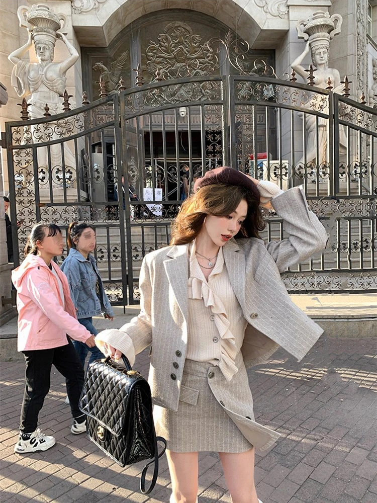 

Вязаный топ Ele Pinky Piggy Bunny Munchkin с деревянным дизайном, модный, для женщин, для повседневной носки, с длинными рукавами