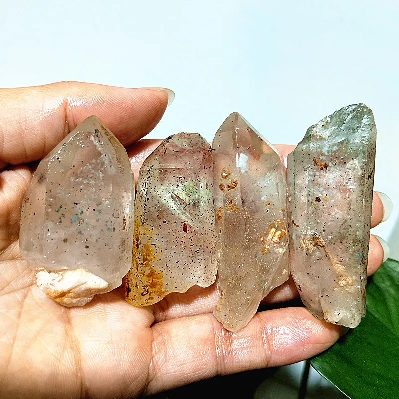 Natural Garden Crystals And Strawberry Crystals Coexist Together. Tower Wand Point Healing Feng Shui Crystals Ornaments