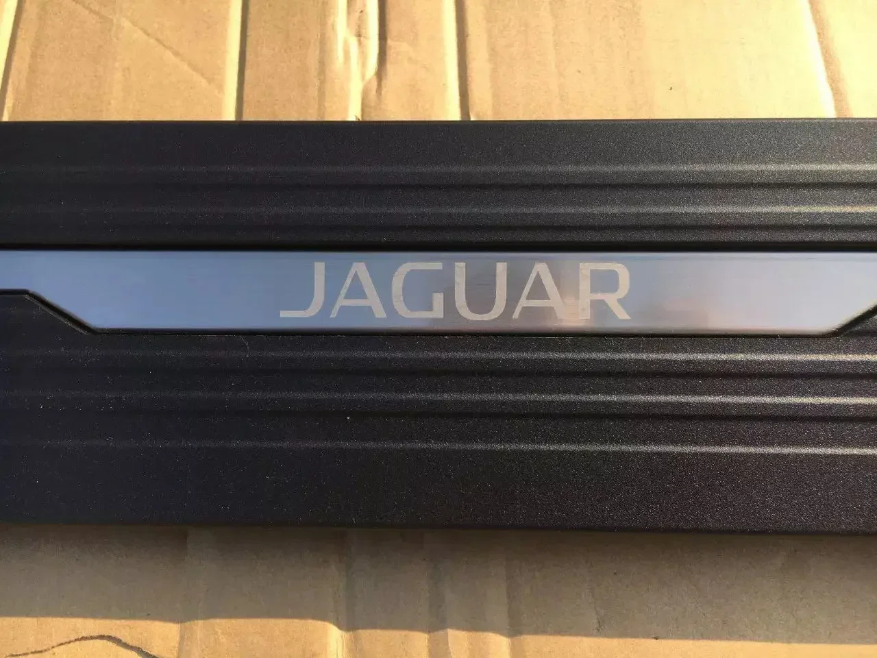 دواسات SCBLA أوتوماتيكية قابلة للسحب لوحة تشغيل كهربائية خطوة تشغيل لوحات شاحنة كهربائية خطوات لـ 16-20 جاكوار F-PACE