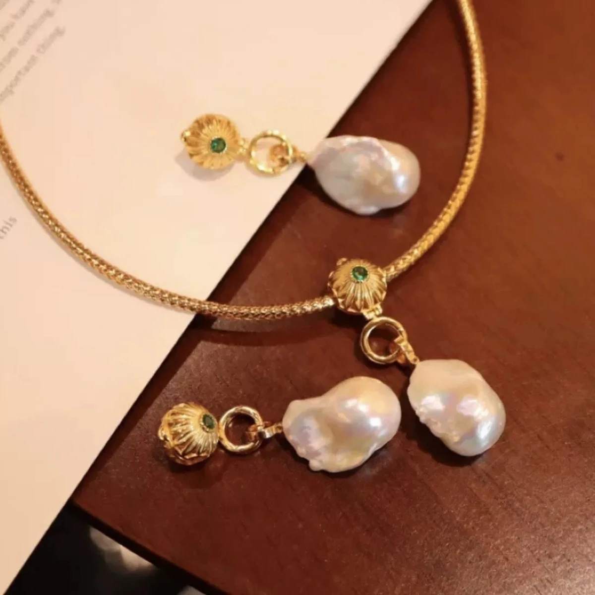 

Retro 22-28mm Big Block Collar Natural Freshwater Irregular Pearl Luxury Pendant Exquisite Clavicle Chain Fashion Jewelry