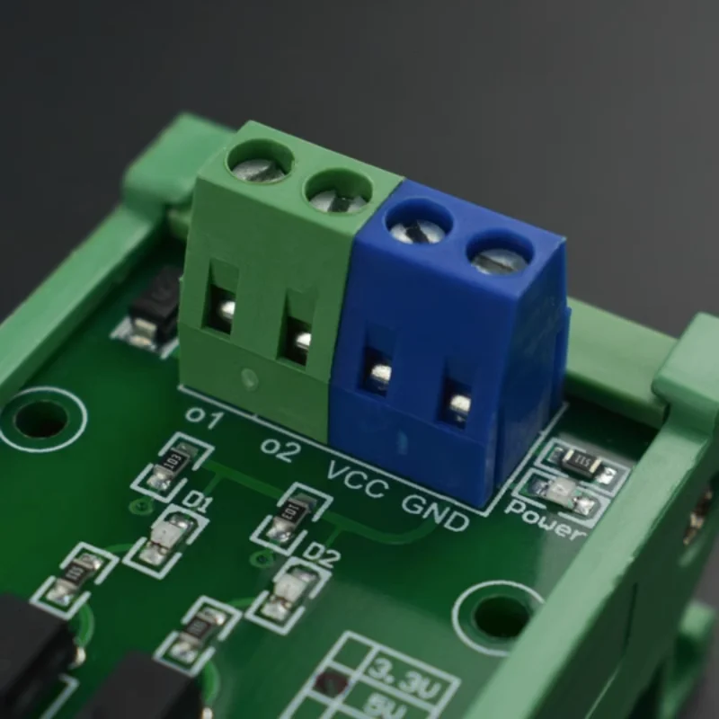 Drobot 2-Wege-Pegelumwandlungsmodul mit Isolierung (12V bis 5V)