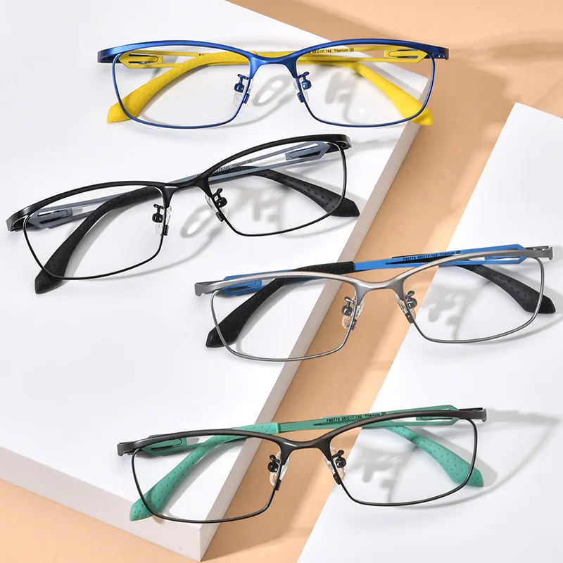 Fashion Titannium Alloy Square Myopia Eyelgasse Frame Luxury Classic Optics Prescription Men Women Eyeglasses Frame