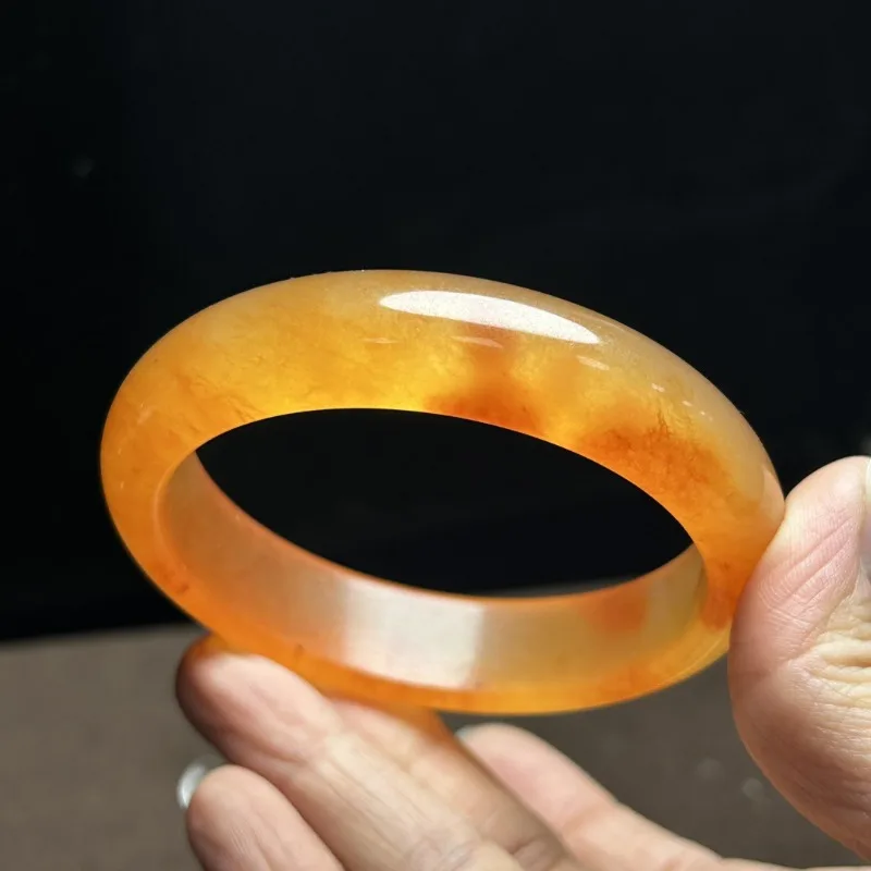 

Женский браслет из кварцита High Ice Jade Osmanthus с желтыми плоскими барочными элементами