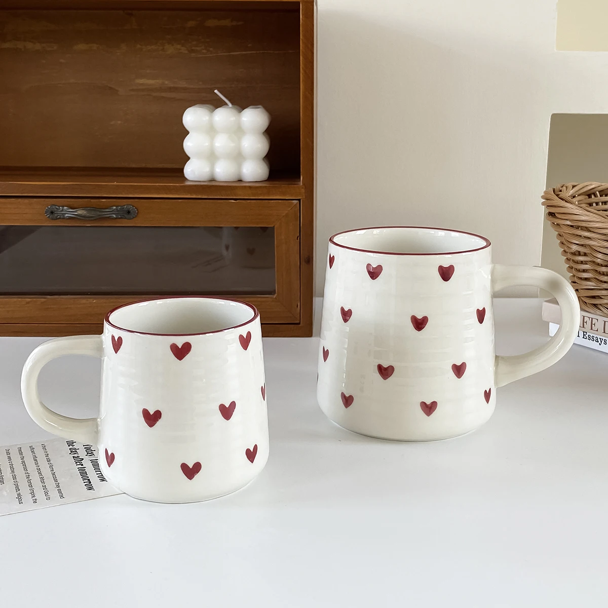 Heart-Shaped Ceramic Mug, Cute Little Heart Ceramic Mug, Coffee Cup, Drinking Cup, Suitable for Home Use, Afternoon Tea, Office Use, Latte Art in Coffee Shops, Souvenirs, Valentine's Day Gifts, Birthday Gifts