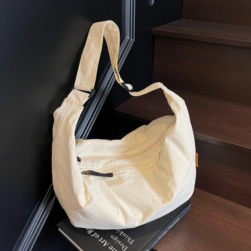 

Casual Sports Large Capacity Women's Crossbody Bags Travel Lightweight Portable Ladies Shoulder Bag Solid Color Simple Girl Tote
