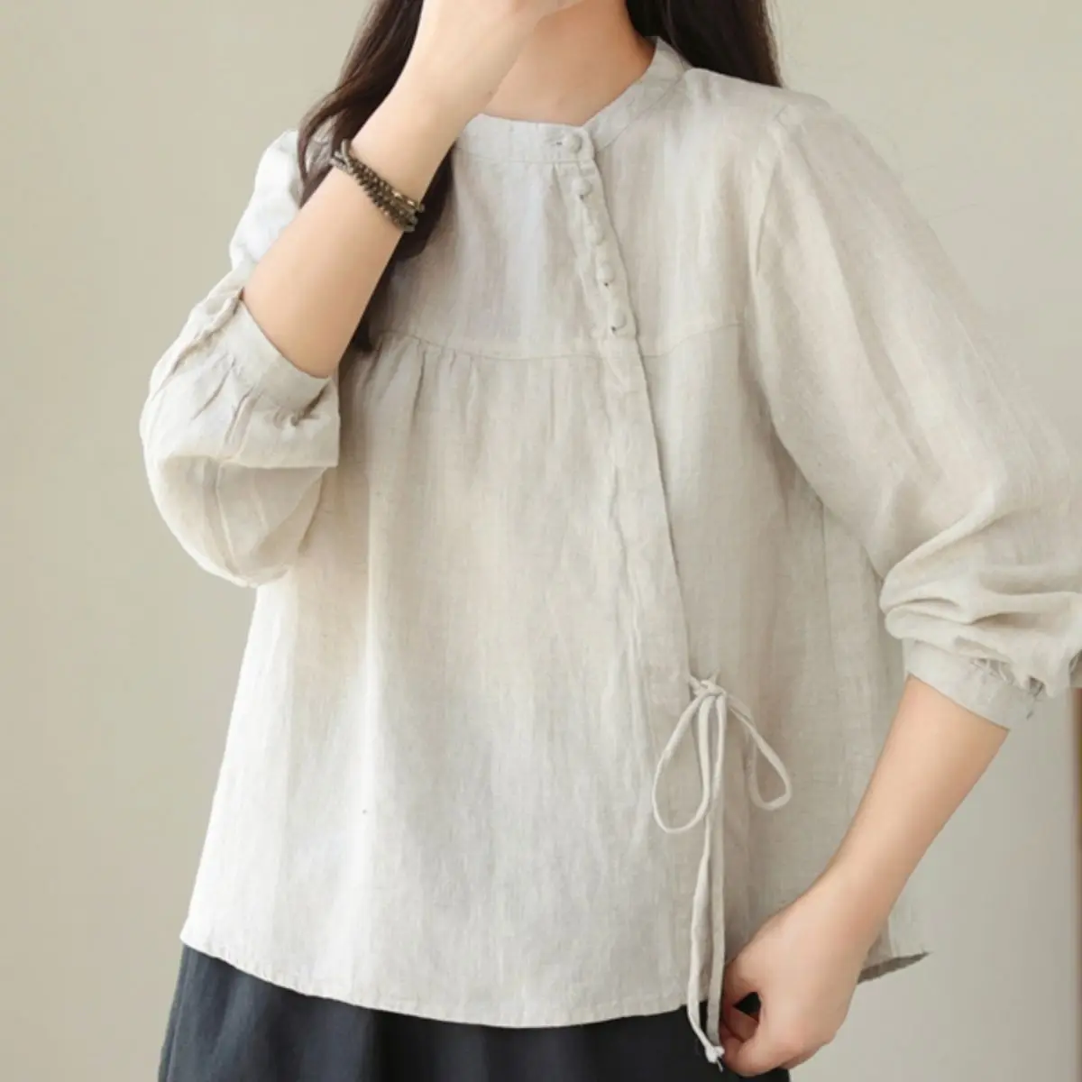 2026 Spring and Autumn New Loose Tie Button Design Retro Stand-up Collar Long-sleeved Top Women's Clothing