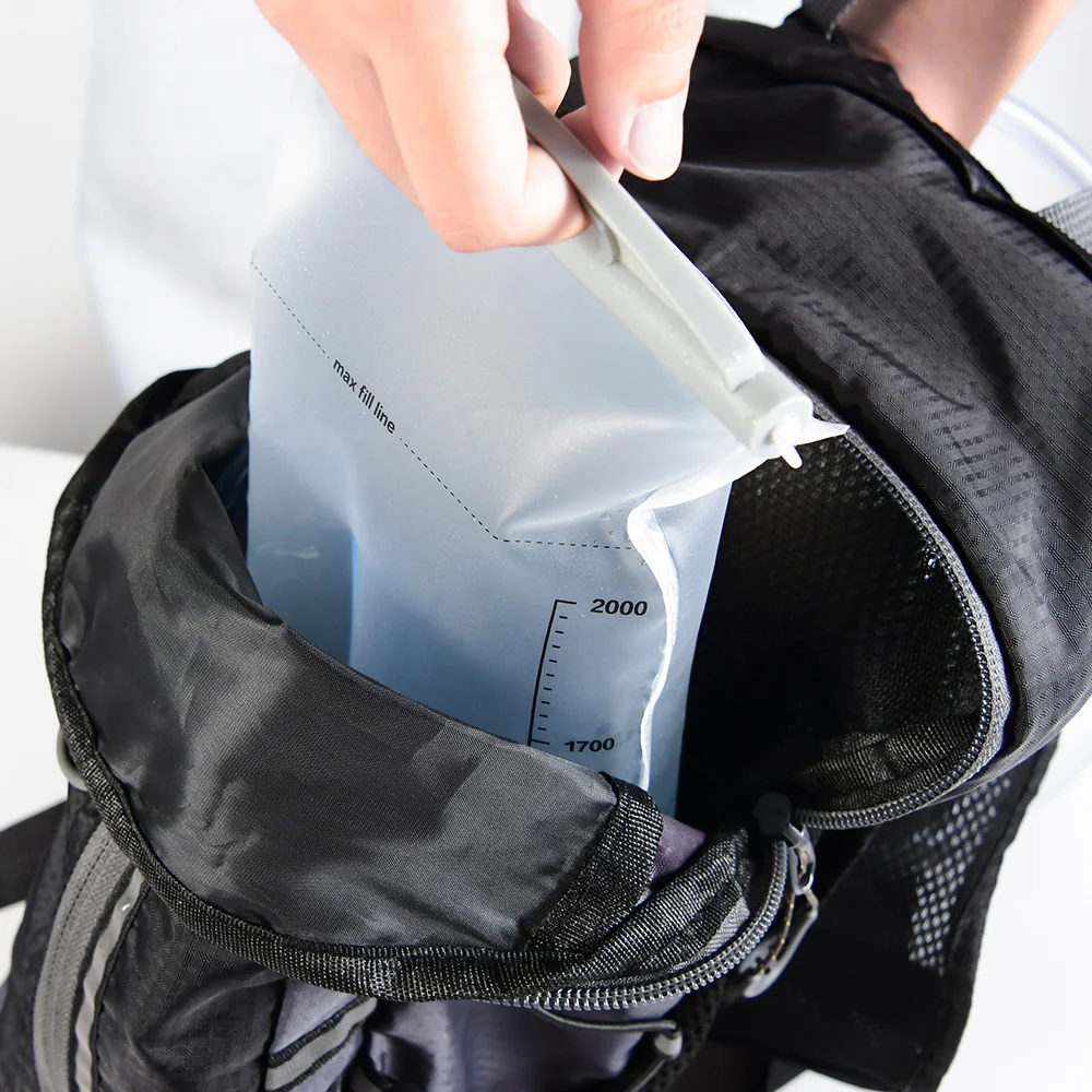 NEWBOLER Wasserblase Trinkrucksack 2L Kapazität PEVA Wasserbeutel Reservoir zum Laufen Radfahren Trinkwasser Aufbewahrungstasche – Detail 12