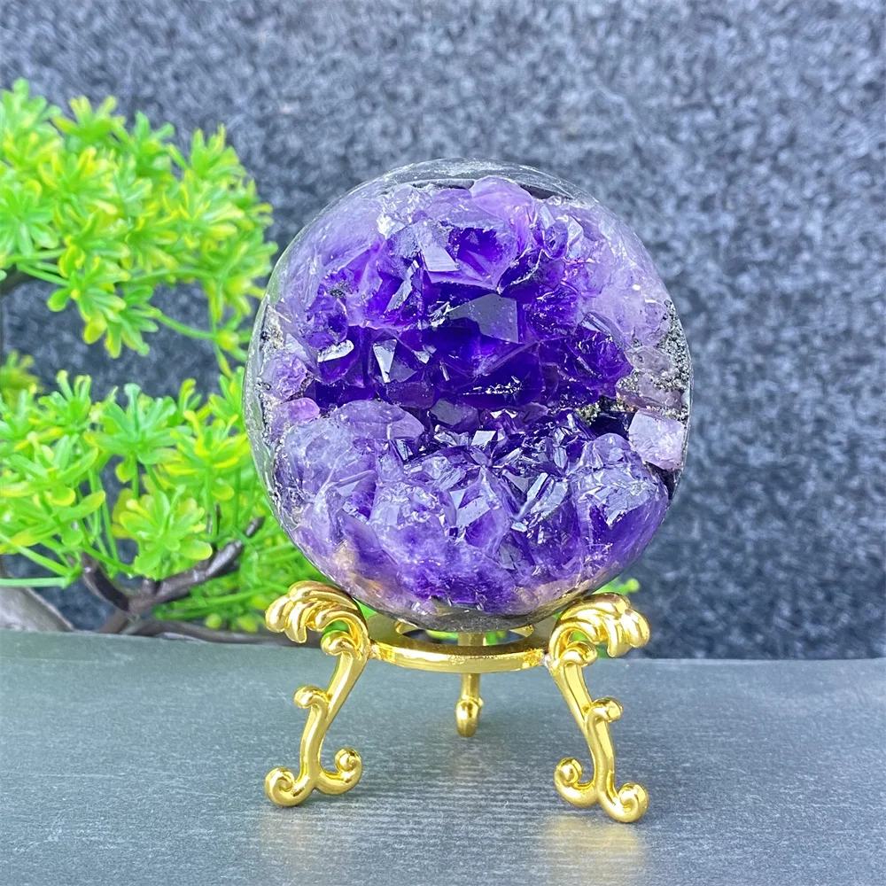 Natural mineral amethyst geode smiles, Feng Shui, fortune, divination crystal ornaments, home decoration + base