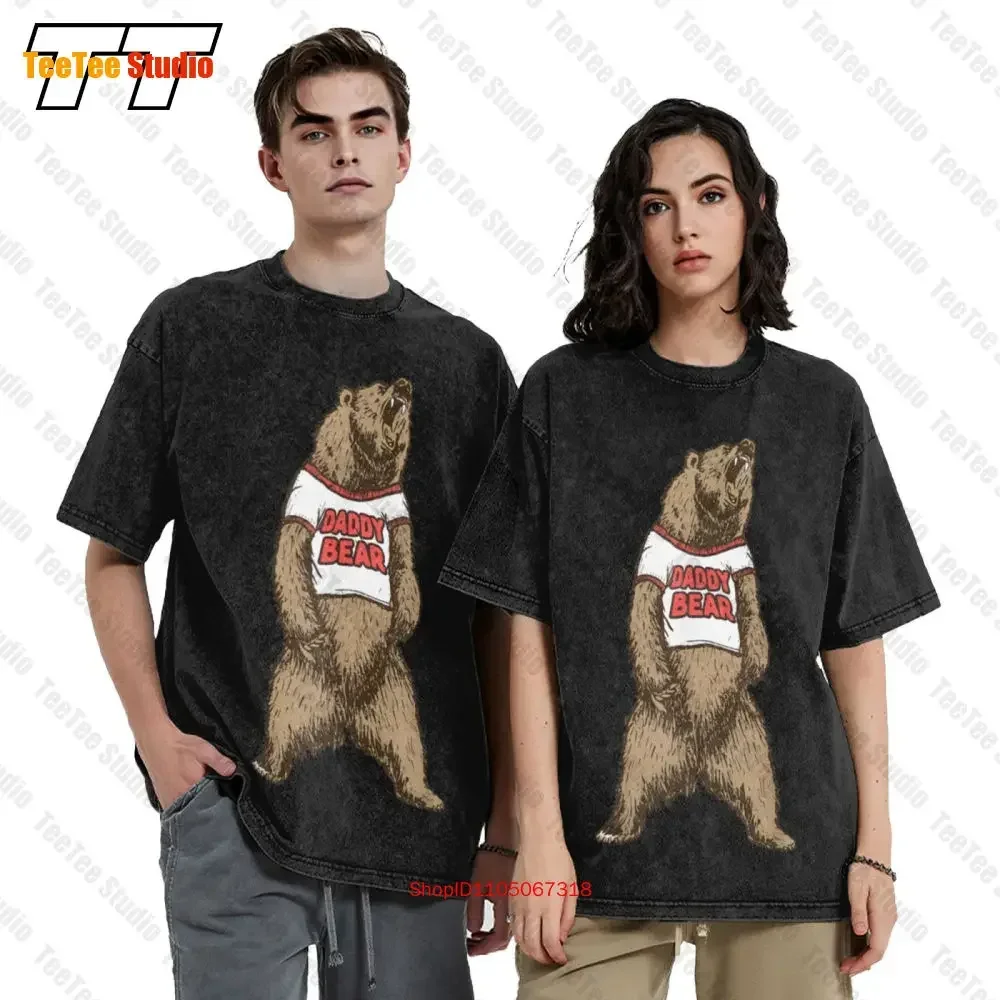 Daddy Bear Roaring Grizzly Fathers Day Protective Dad Vintage Oversized T-Shirt MENS