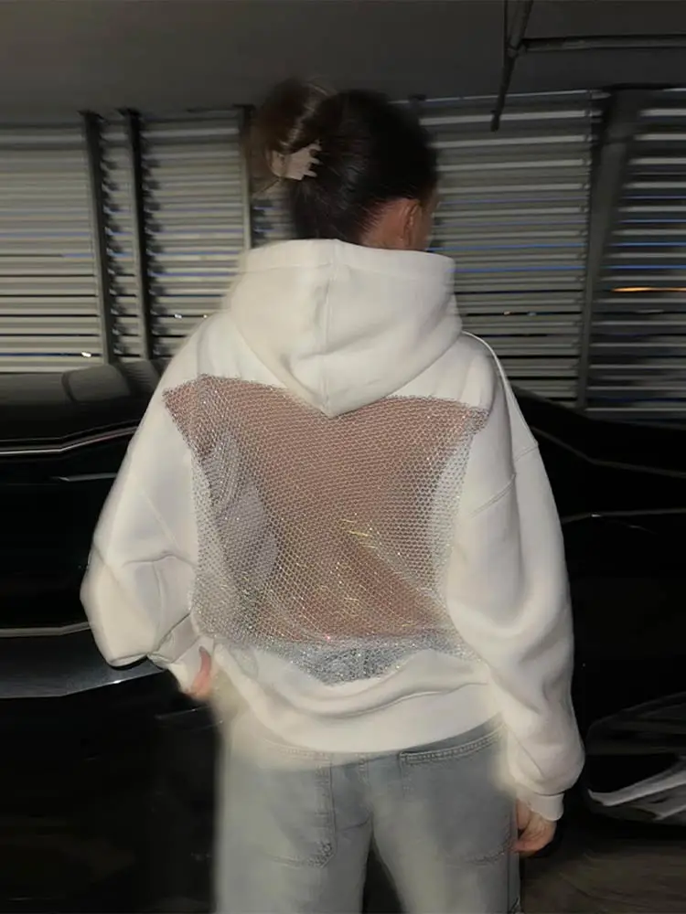 Рисунок 4 - Шикарная ажурная куртка с капюшоном для женщин