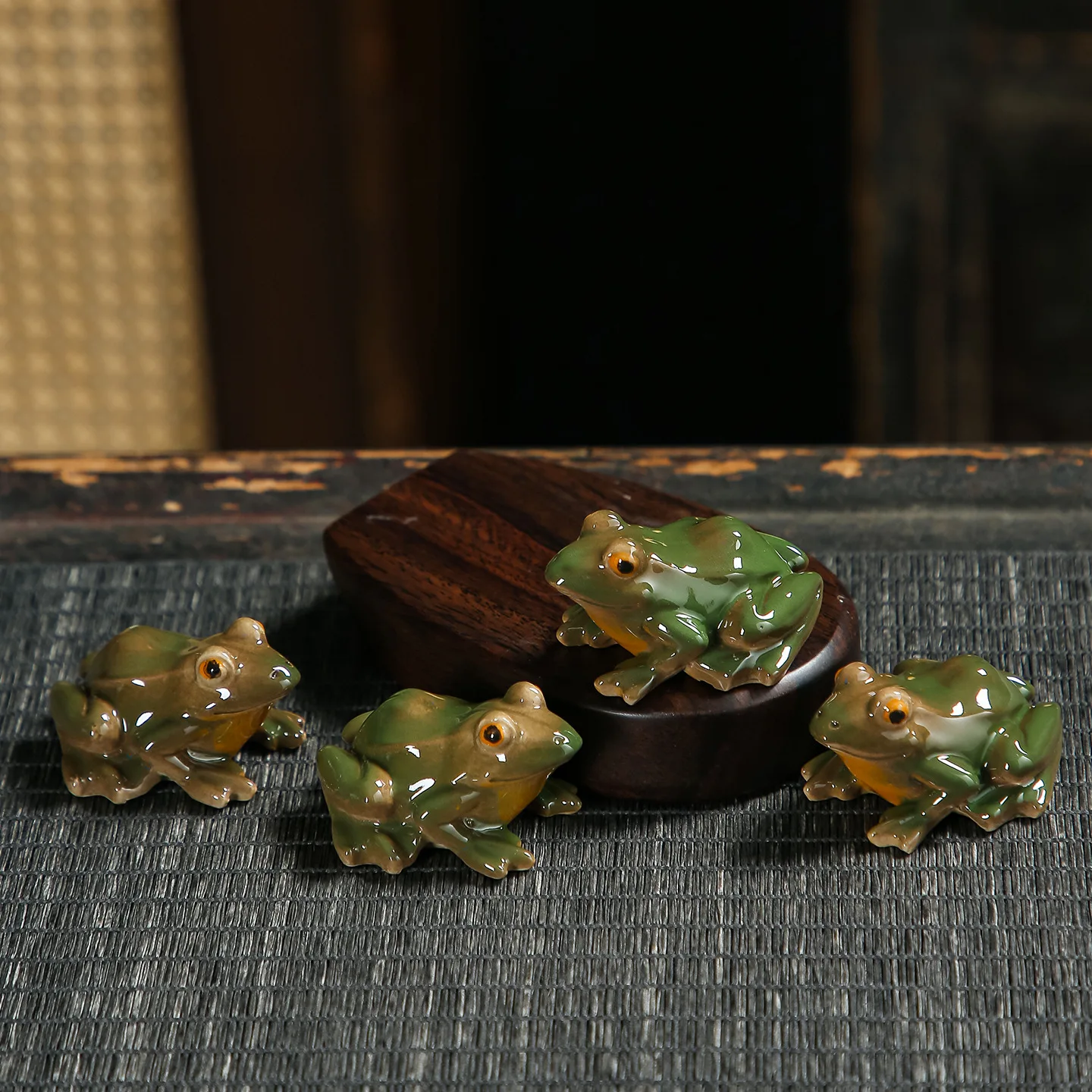 Handmade Coarse Pottery Frog Figurine Creative Desktop Ornament TV Cabinet Office Zen Tea Pet Decor Gift Box