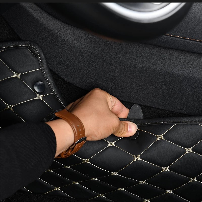 Autovloermatten Voor Renault Clio 4 (2013-2018) – Leer, Waterdicht, Zwart/rood – 5-zits – Slijtvast & Krasbestendig