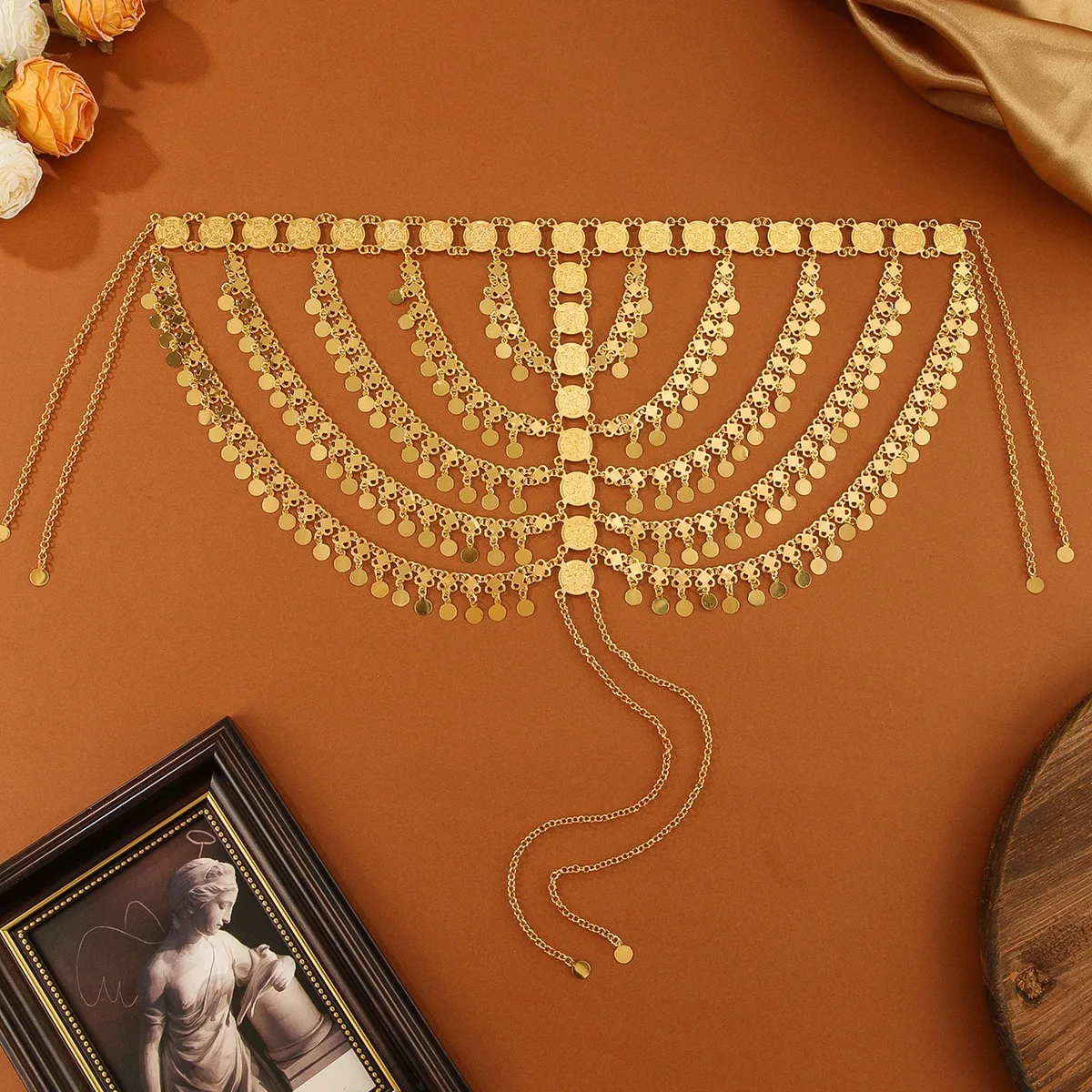 Mehrlagige, goldfarbene, glänzende, runde Pailletten, ethnisches indisches Tanzkopfschmuck, Fascinator im Bohemian-Stil, Schmuckaccessoire für Damen. – Detail 5
