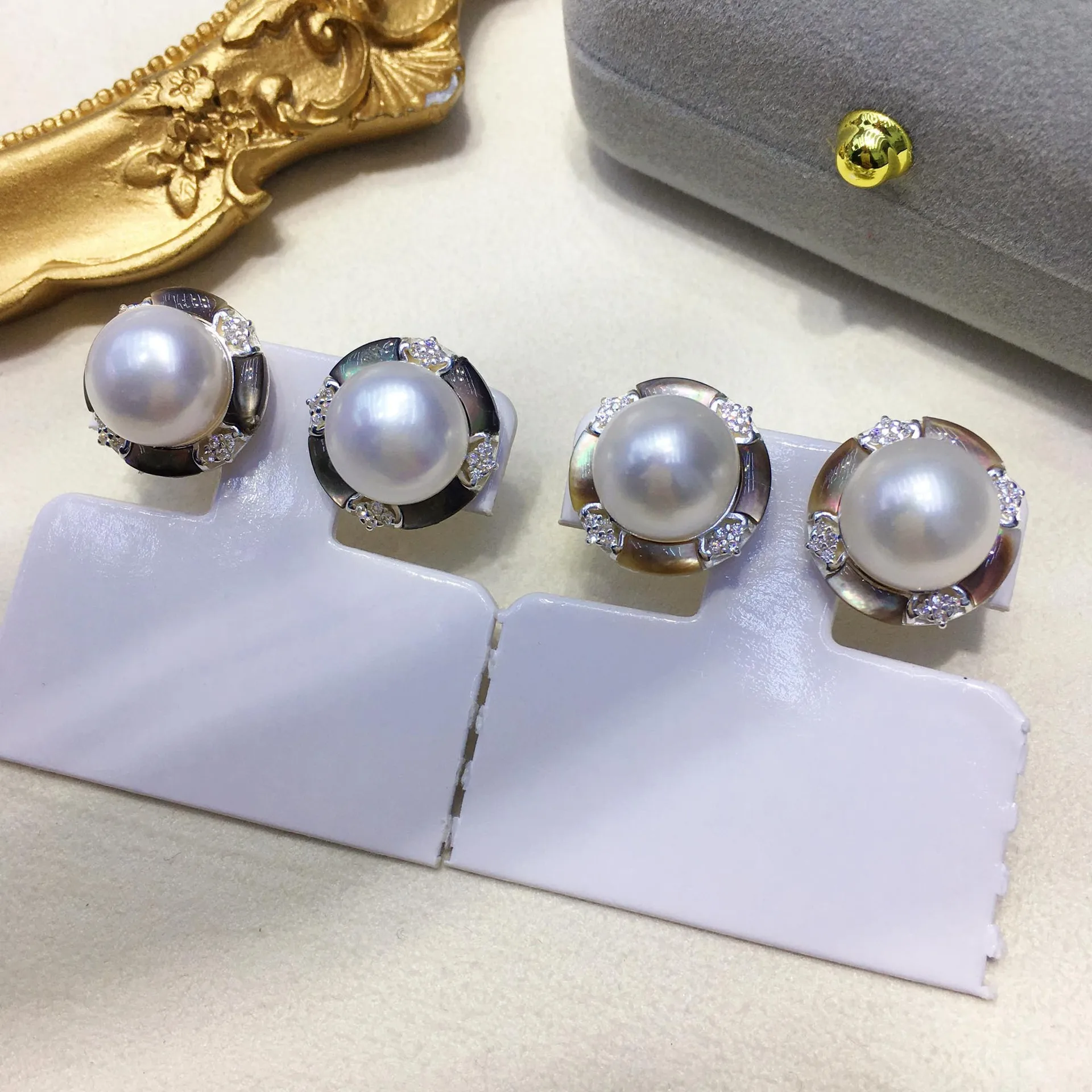 

Beautiful Pearl Earrings AAAA10-11mm Natural South Sea Round Pearl Earrings 925s