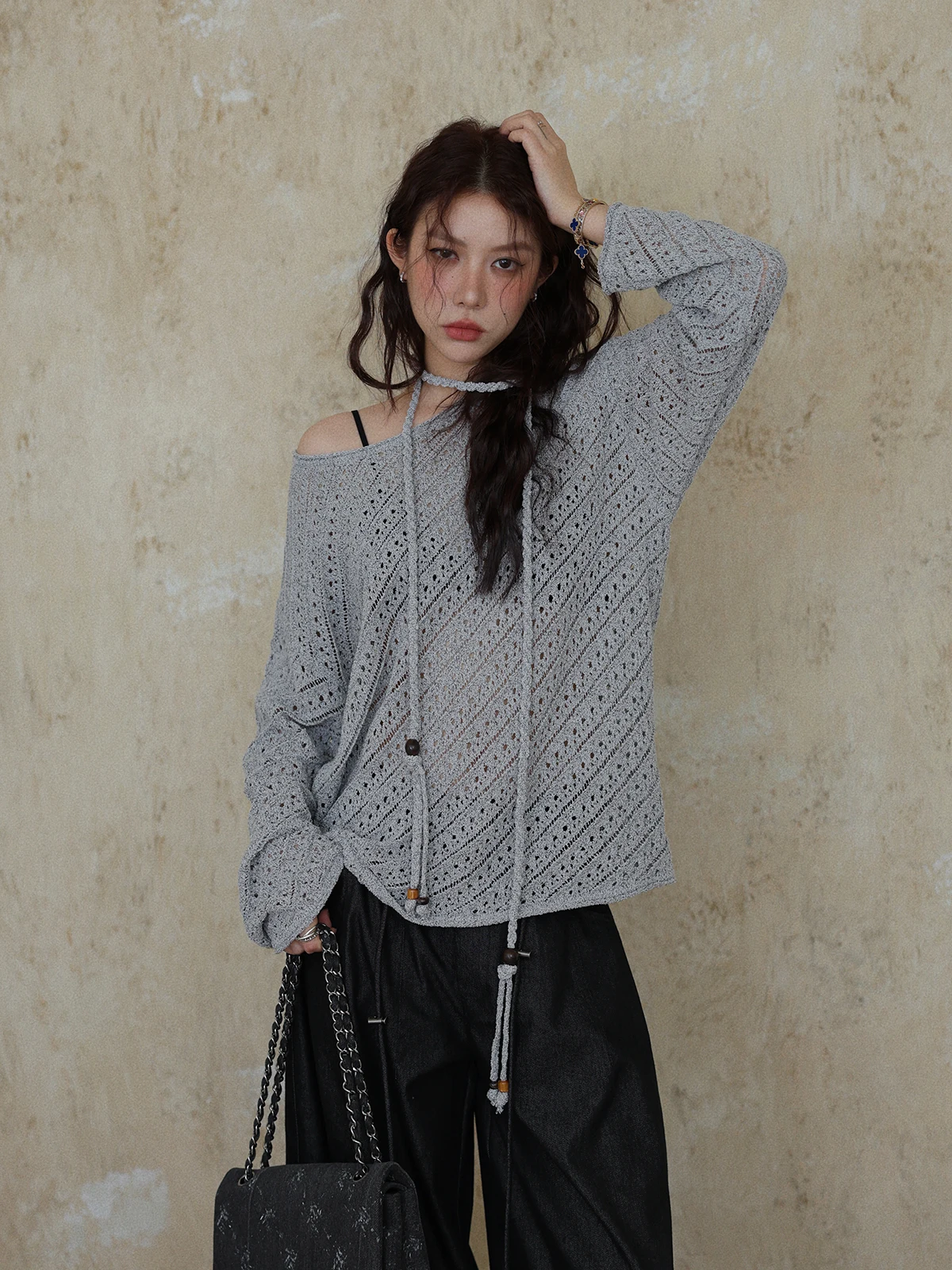 

Ретро-топ с диагональными полосками и вырезами на плечах, женский, облегающий, свободного кроя, с длинными рукавами, весенний сезон