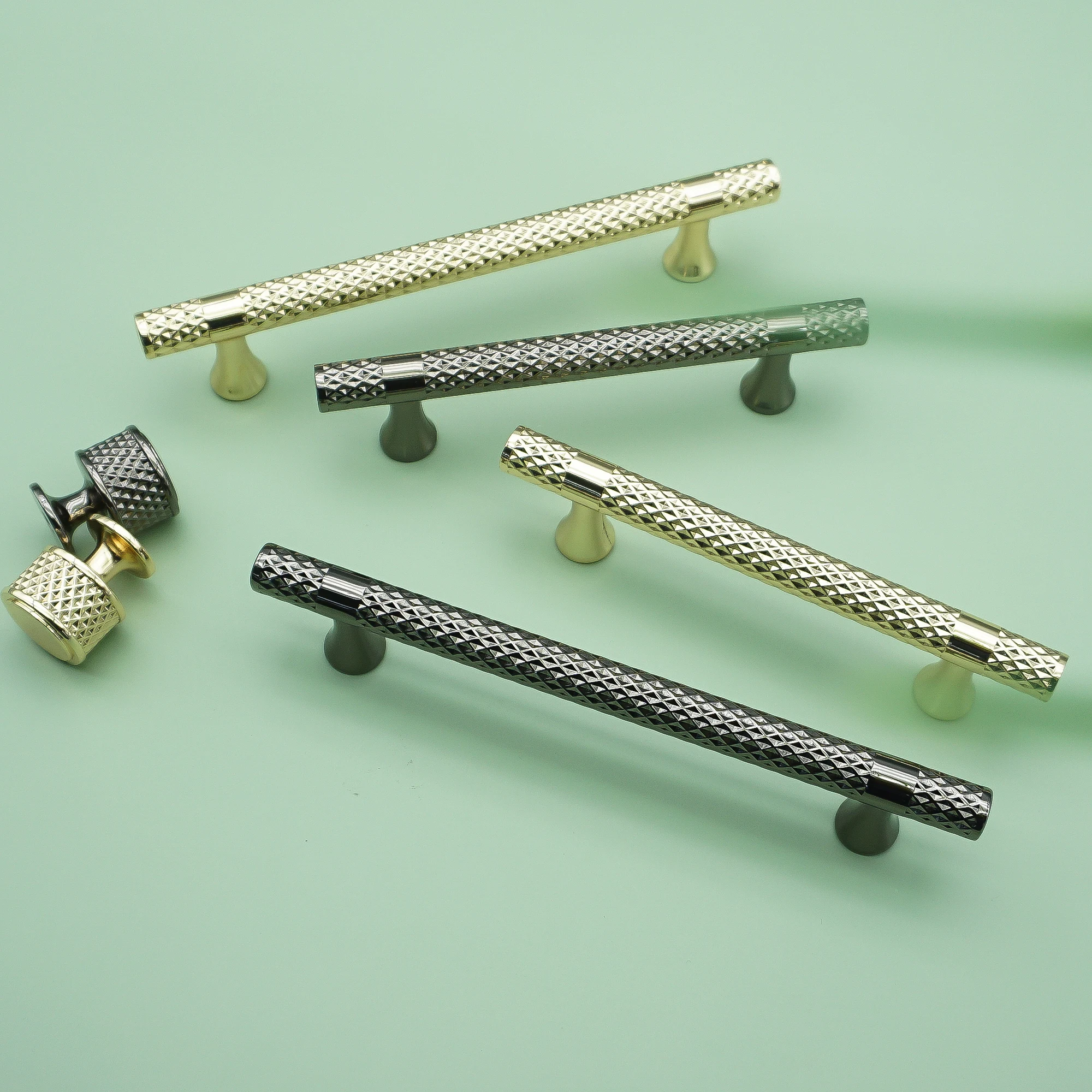 Elegant Polished Gold Cabinet Handles Black Wardrobe Pulls Gird knurled Drawer Knobs Cupboard Door Handle Kitchen Accessories