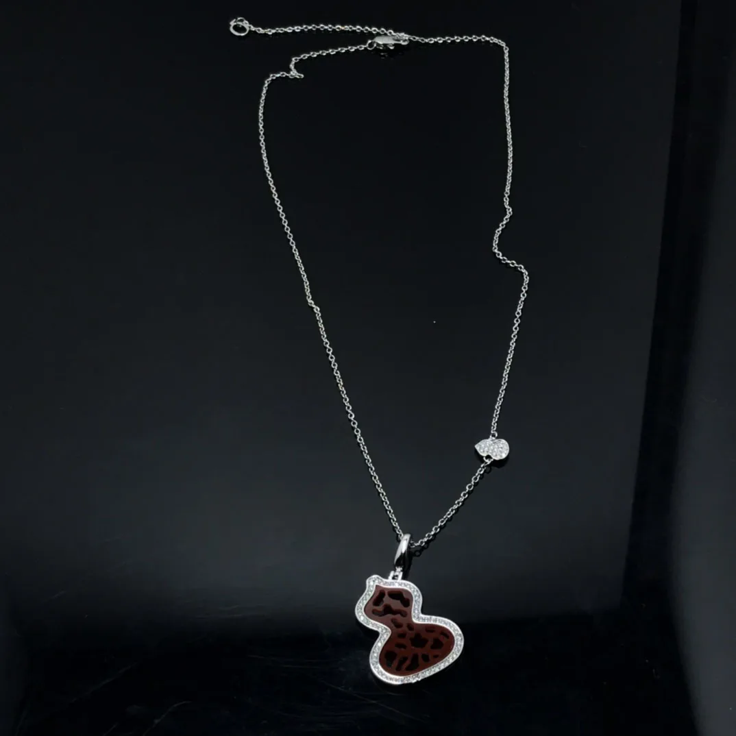 

2025 Stylish and Luxurious 925 Silver Classic Trendy Necklace for Women A Must Have Jewelry​