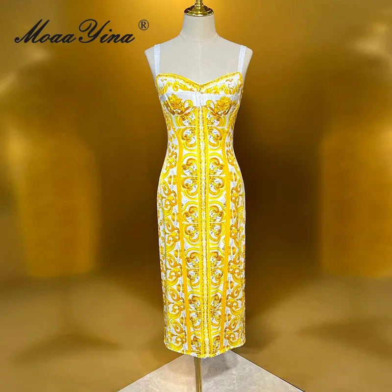 

MoaaYina Summer Fashion Runway Dress Women Vintage Print Spaghetti Strap Backless Buttock Covering Bodycon Medium length Dresses
