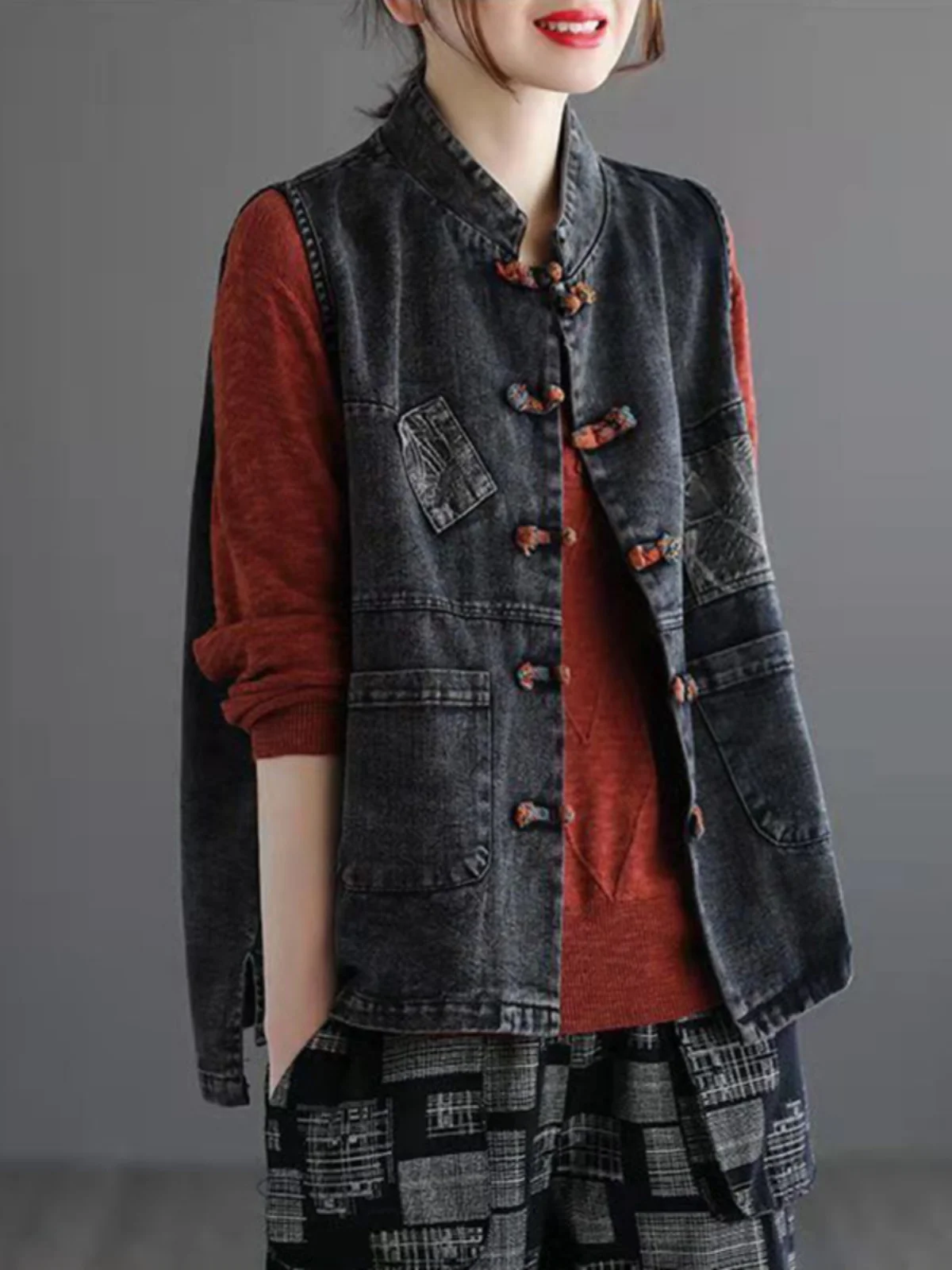 

Retro Embroidered Denim Vest with Susps Women's Faion Slimming Casual All-Match Open Cardigan Vest for Autumn Season