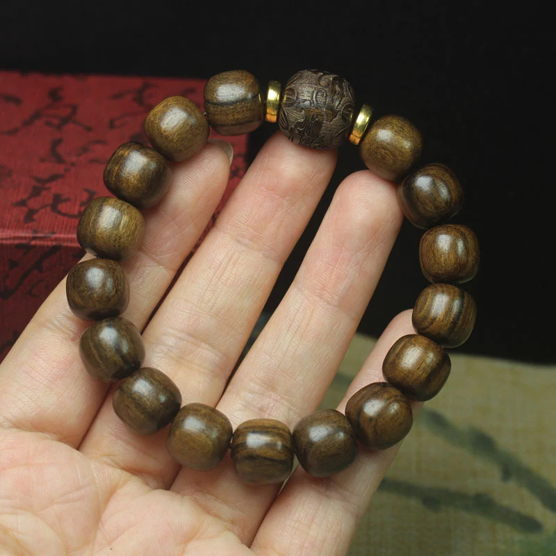 

Cheng Guibao Agarwood Old-Style Bead Bracelet with Pixiu, Vintage Chinese Buddhist Prayer Beads, Decorative Ornament