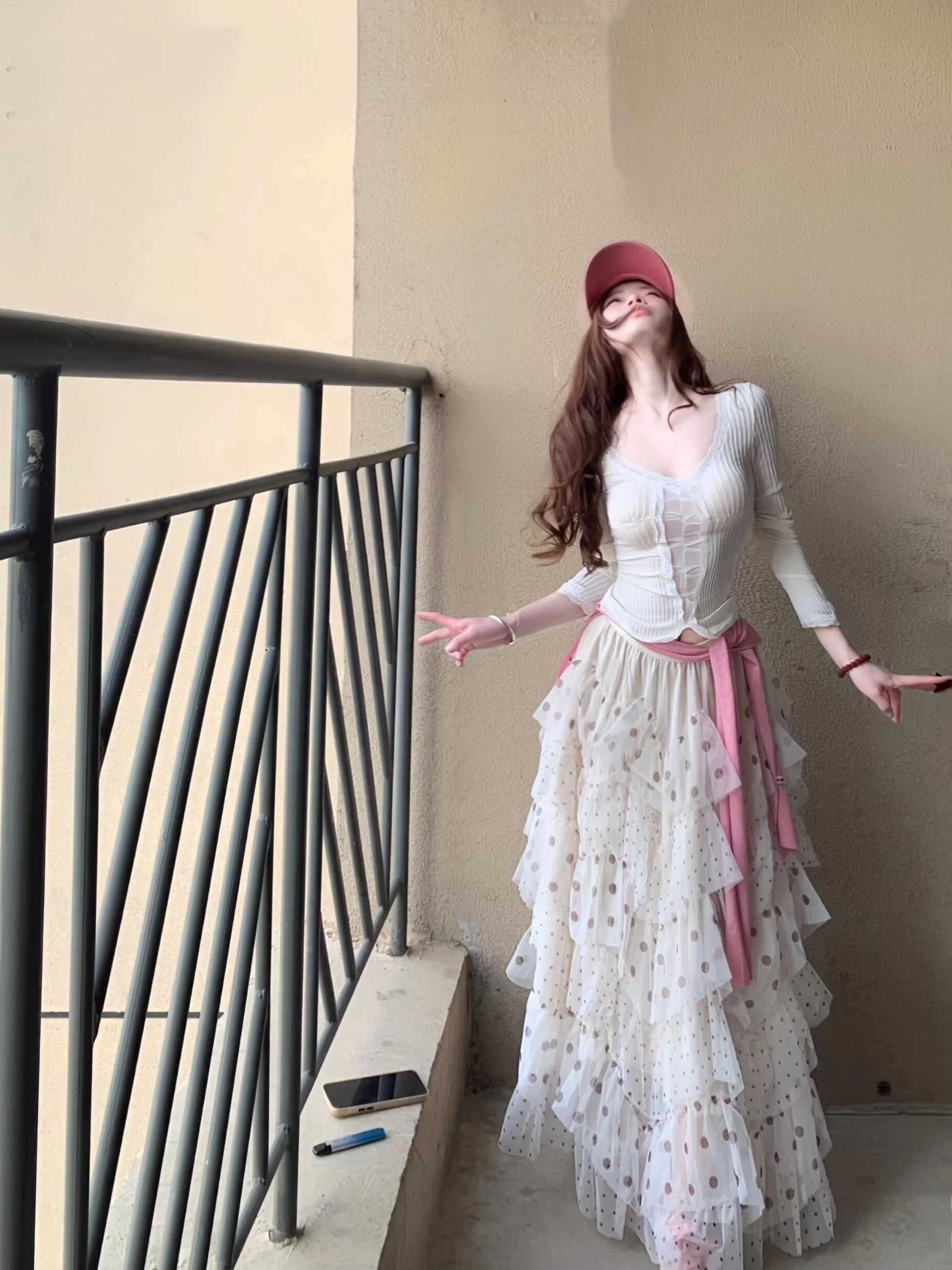 

Kumikumi Pure Desire Lace Splice Shoulder T-Shirt Women Summer Polka Dot Cake Skirt Half Skirt Two Piece Set High Waist