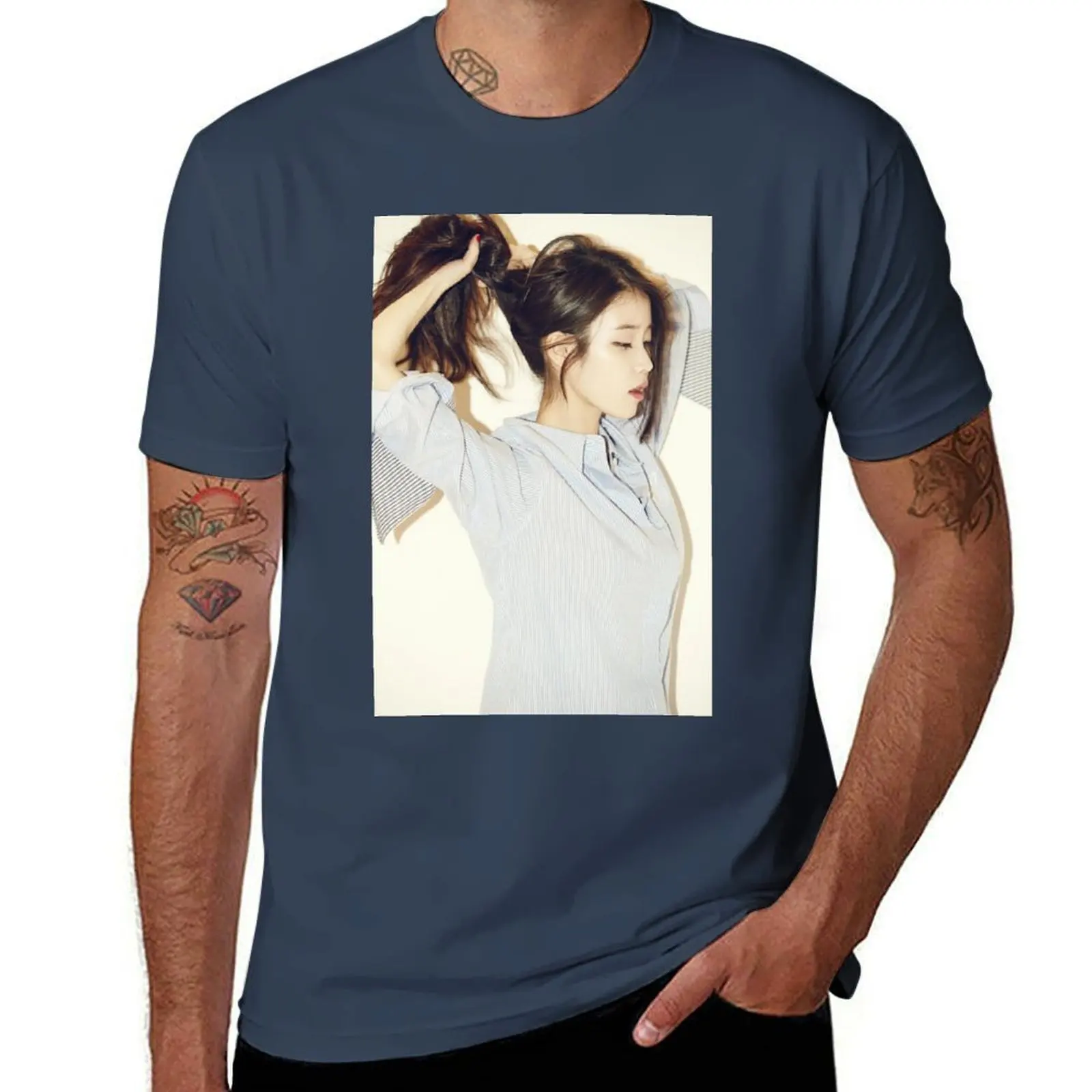 Ponytail Iu T-Shirt…