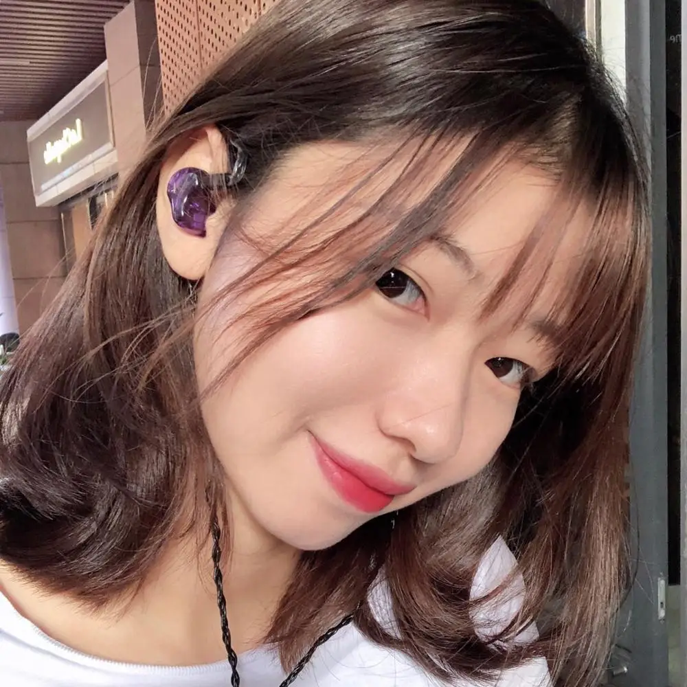 QOA-auriculares intrauditivos híbridos para mujer, audífonos con Monitor HIFI, 2 pines, Cable de separación, resina personalizada, IEM, color rosa, 2BA + 1DD