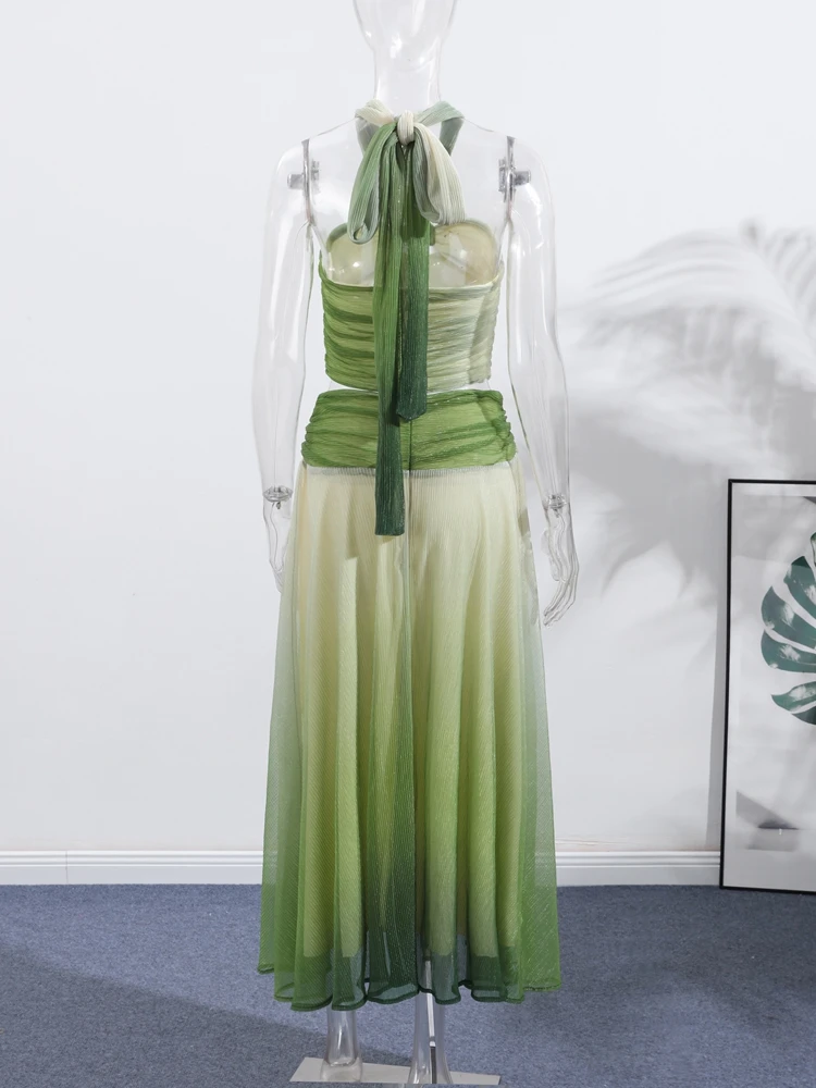 

Уникальный зеленый комплект из 2 предметов с вырезами и градиентом, укороченный топ с лямкой на шее, струящаяся шифоновая юбка макси, тренд богемной женской одежды 2025 г.