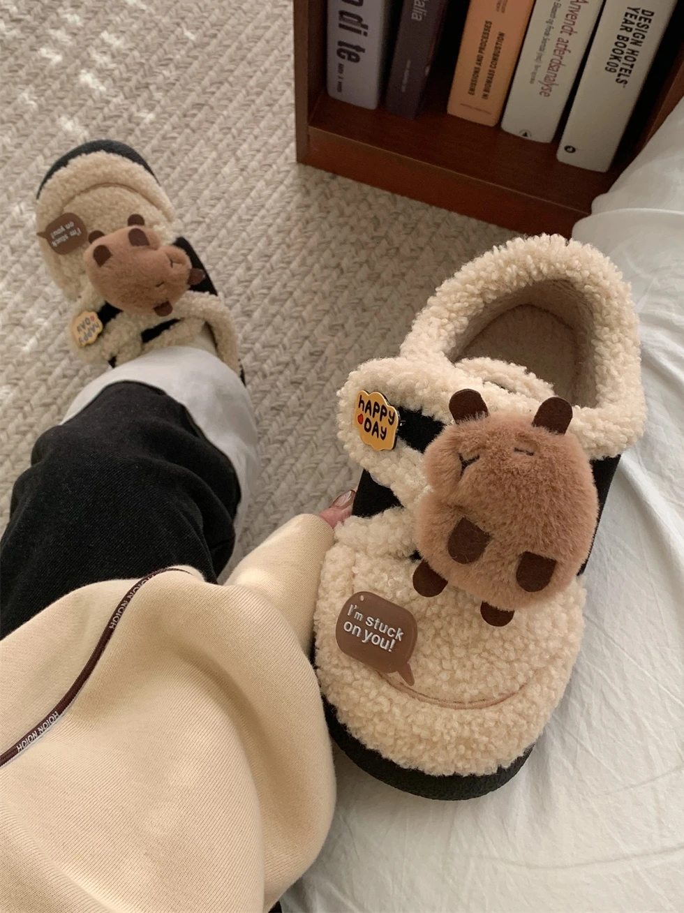 Winter Women's Cotton Shoes Lamb Fur Bean Boots Cute Capybara Water Outerwear Magic Tape round Toe Flat Heel Loafers