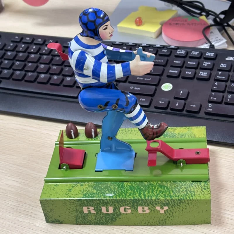 

Metal Tin Rugby player football sportsman Clockwork Wind up model toy Adult Collection Retro gift