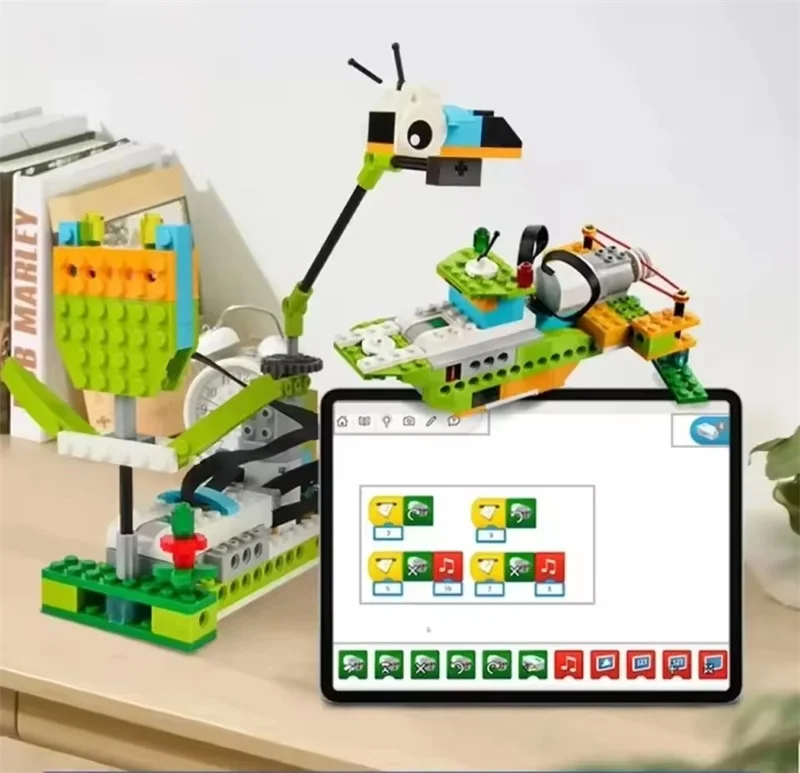 Compatible with WeDo 2.0 Core Kit STEAM Educational Robot Building Blocks Set Scratch 3.0 Programmable Technical Bricks