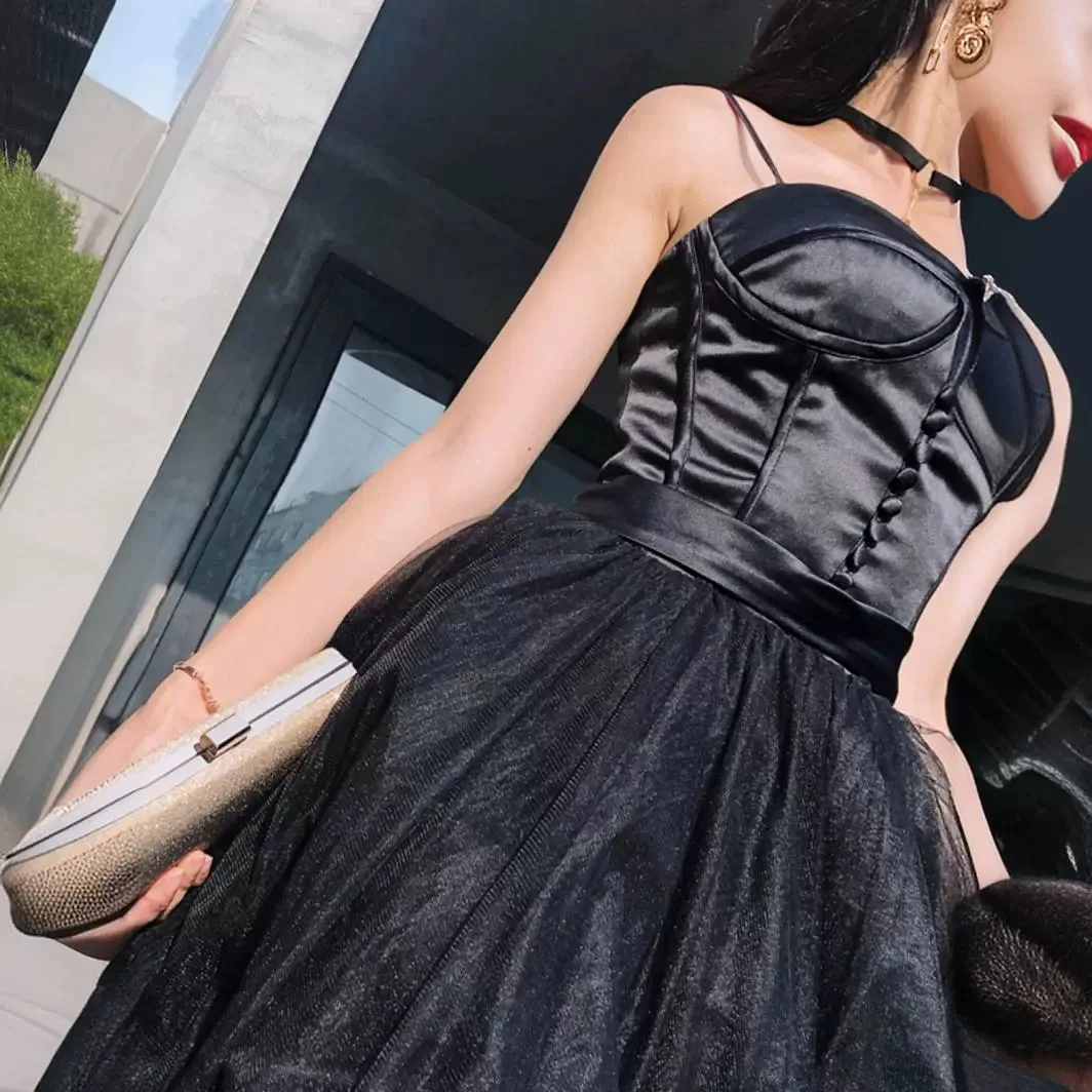 Elegant Simple Black Evening Dress Spaghetti Straps Sweetheart Neck Party Gown A-Line Lace Up Back abendkleid 2024 Sweep Train