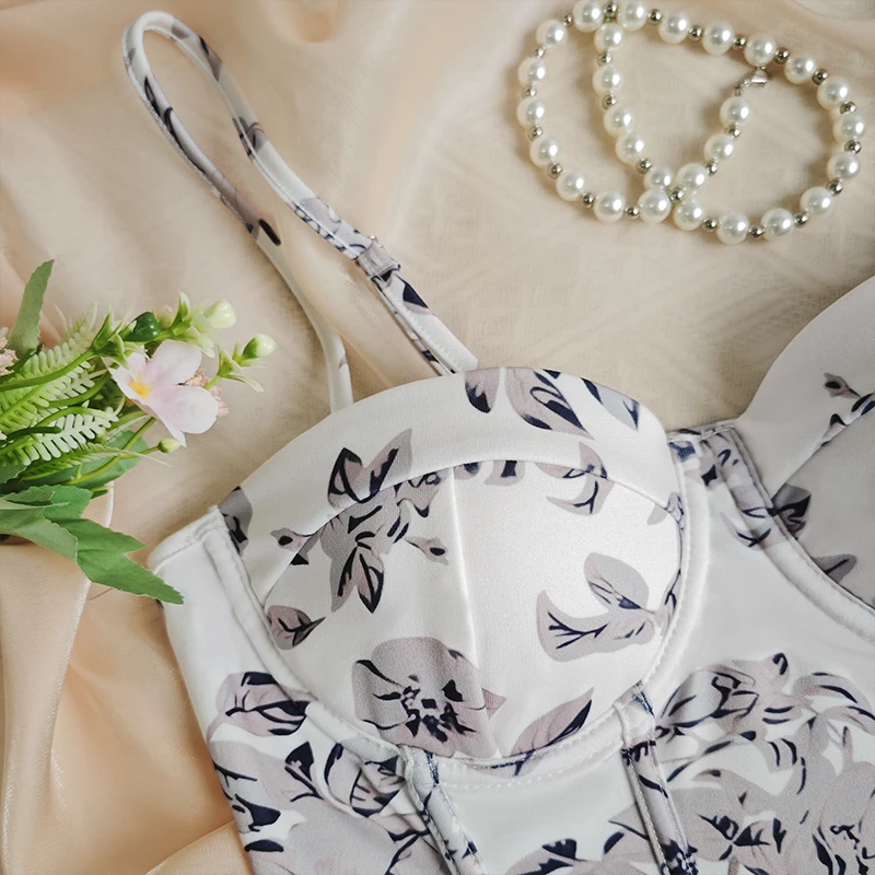 The new 2025 summer sexy fishbone floral retro corset is suitable for spicy girls' slim halter jumpsuit.