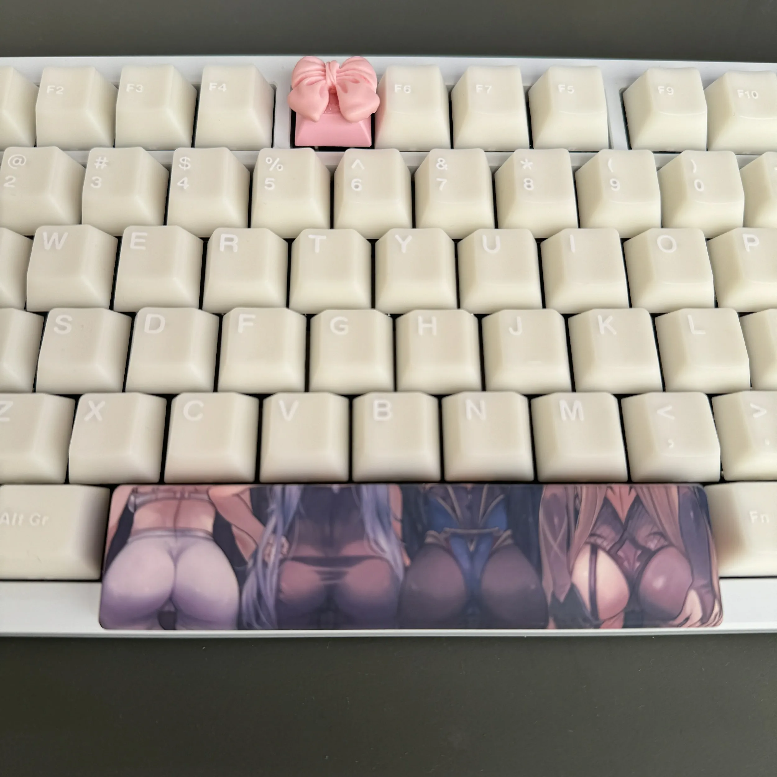 

Игровая механическая клавиатура с клавишами Genshin Impact Spacebar, индивидуальный дизайн, клавиши PBT 6.25U, клавиши для игр Rainy75
