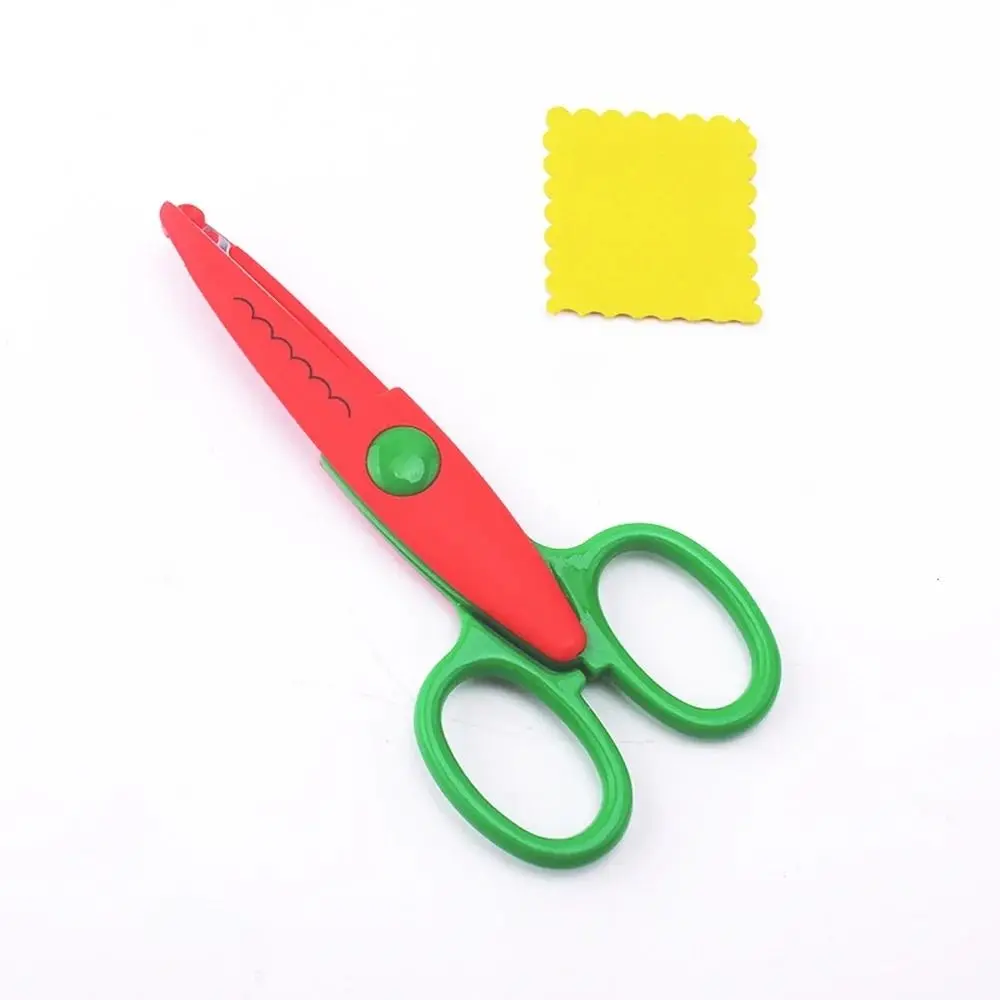 1/6PCS DIY Color Lace Scissors Small Round Head Comfortable Hand Paper Cuttings Scissors Stationery Wavy Pattern