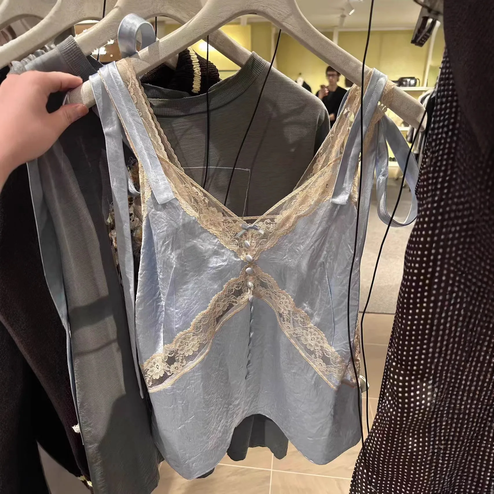 2026 Spring/Summer New Design Limited Edition Lace Patchwork Sleeveless Sexy Strapless Bowknot Laced Short Blouse for Women