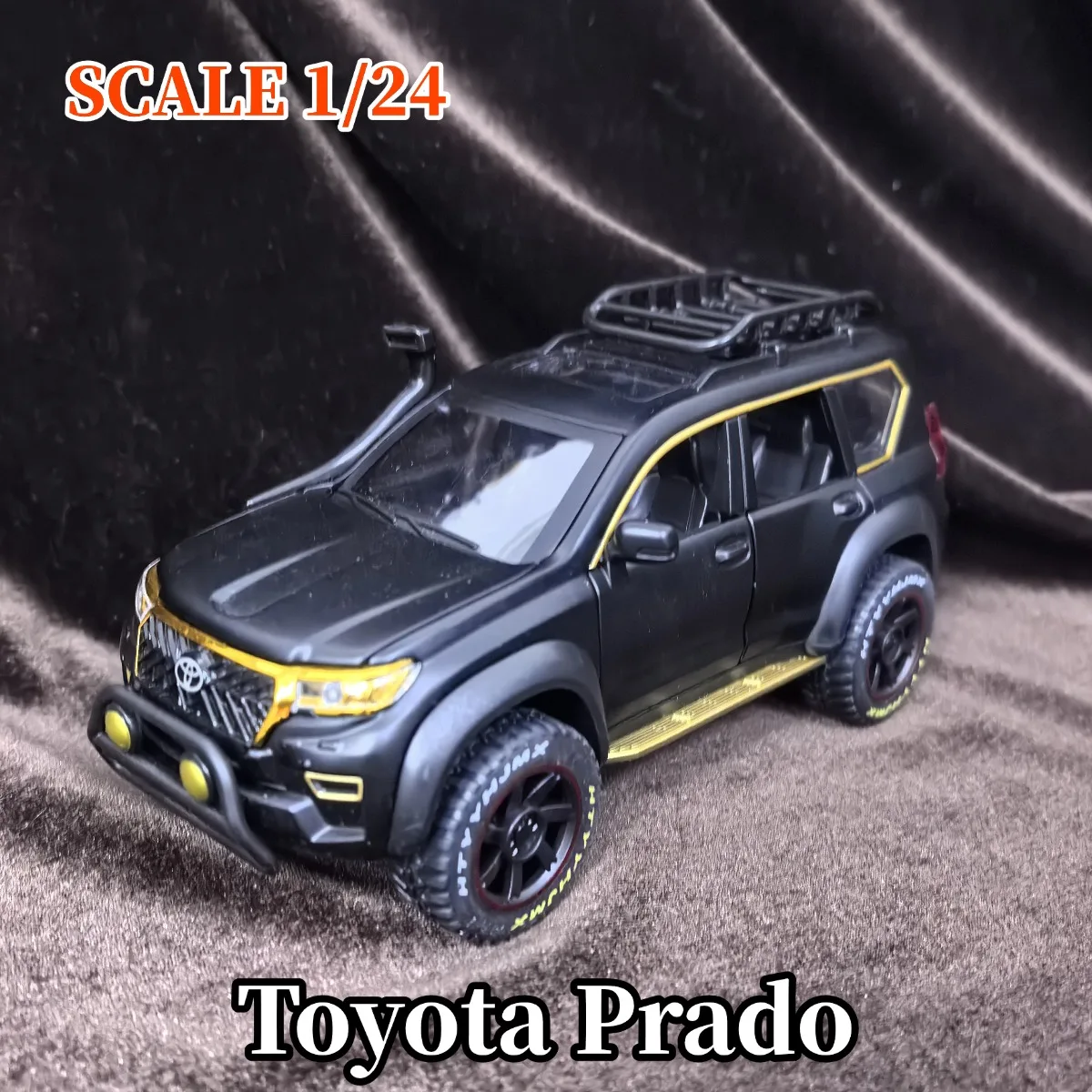 نموذج سيارة تويوتا برادو SUV محدود بمقياس 1:24، لعبة هدية عيد الميلاد للأطفال من السيارة الفاخرة المصغرة