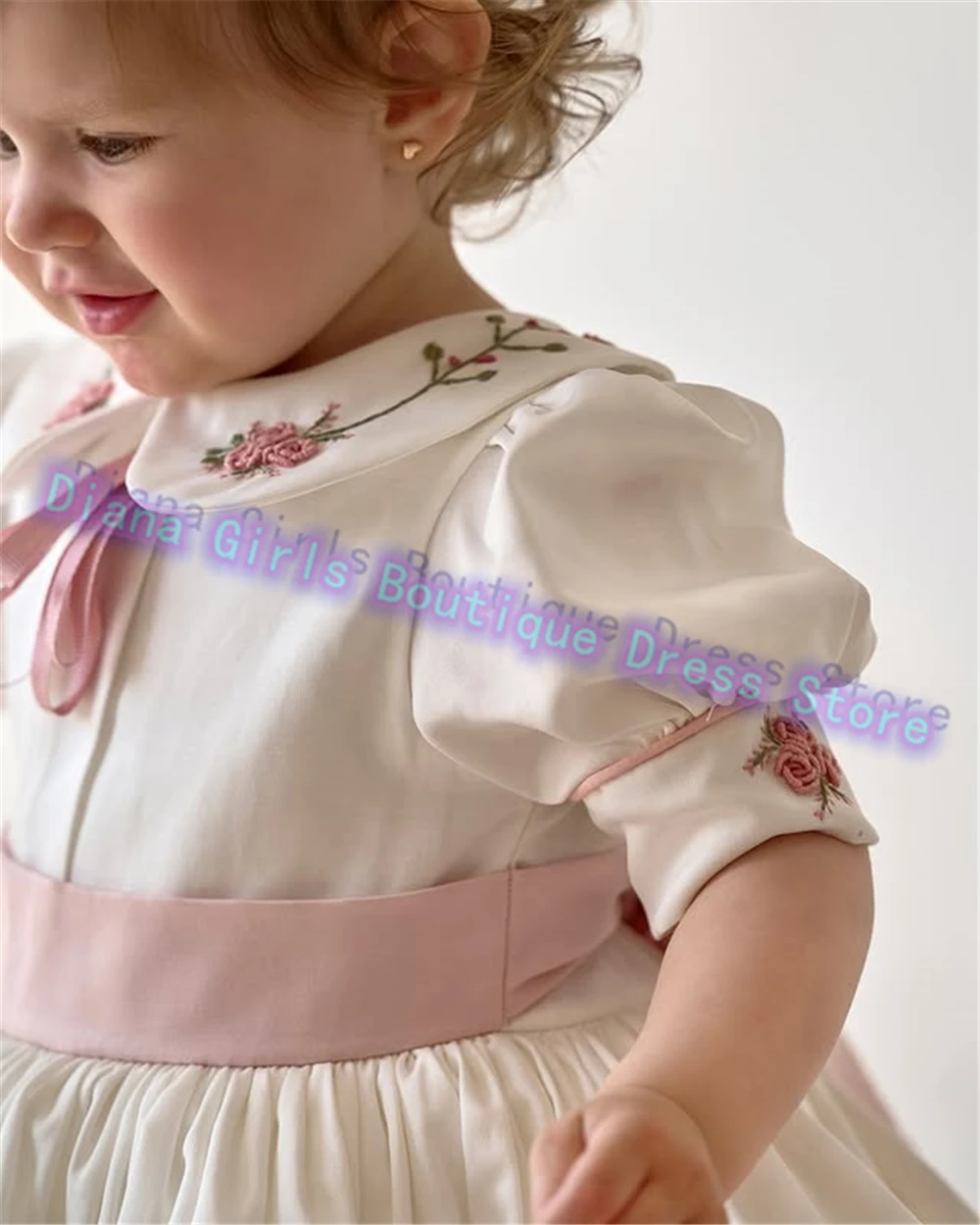 Lovely White Flower Girls Dress Exquisite Applique Satin Fluffy Pink Bow Belt For Wedding Ball Birthday Party Evening Gowns