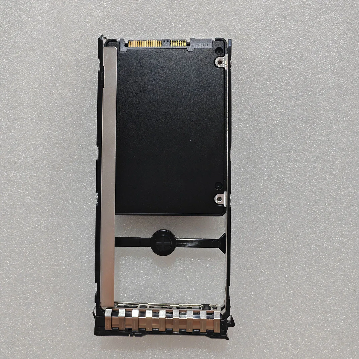 P08725-001 J8S13B MZ-ILT1T90 1.92TB SAS 12Gbps 2.5-Inch PM1643 Enterprise SSD Storage Hard Drive
