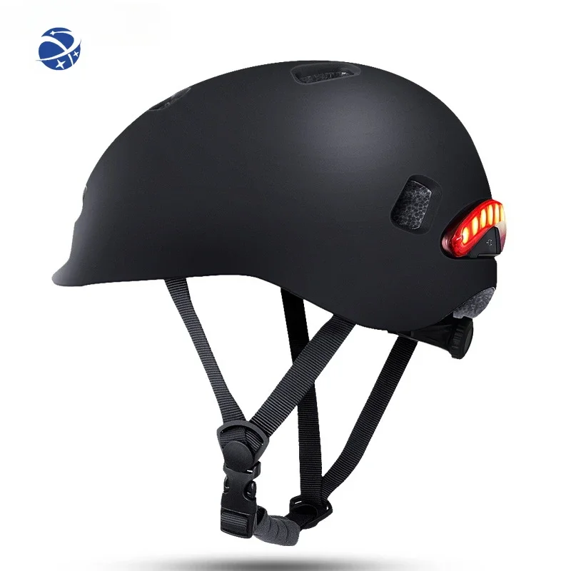 Factory Wholesales CE and CPSC Certificate Safety Sport roller skateboard Skating Helmet EPS Foam Helmet