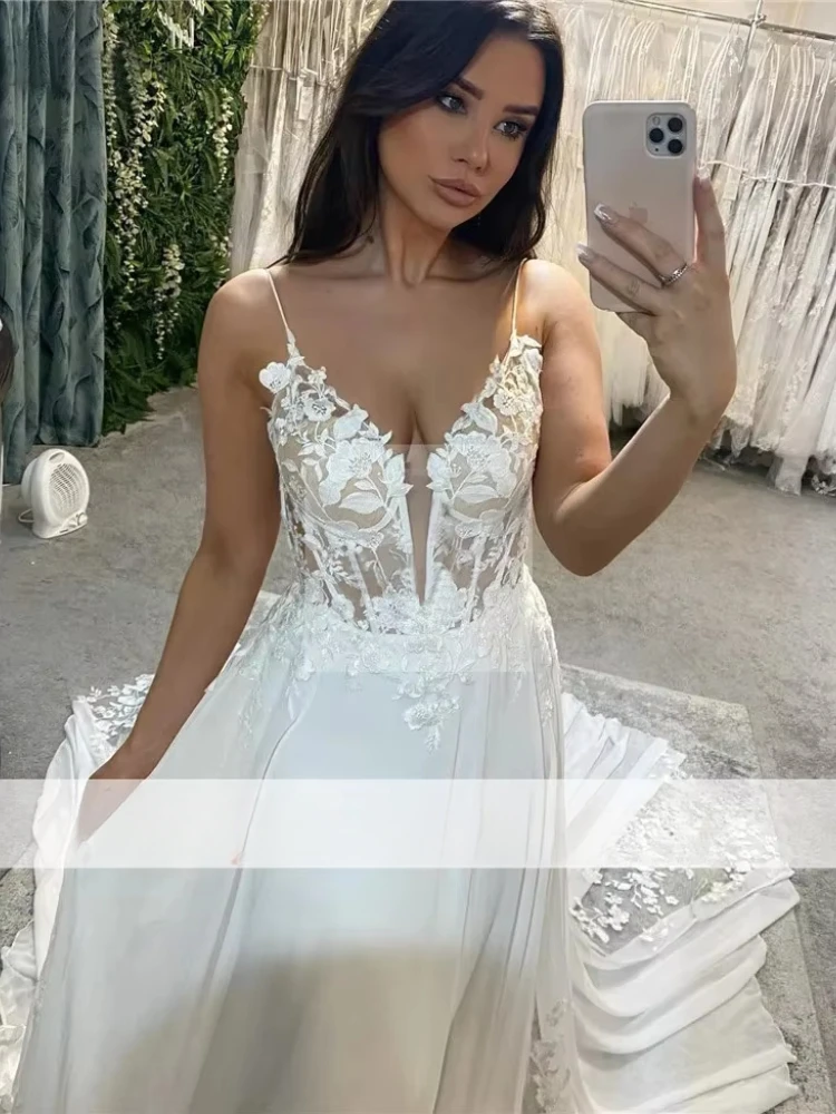 Boho robes De mariée en mousseline De soie col en v Spaghetti sangle appliqué une ligne dentelle robes De mariée Vestido De Novia