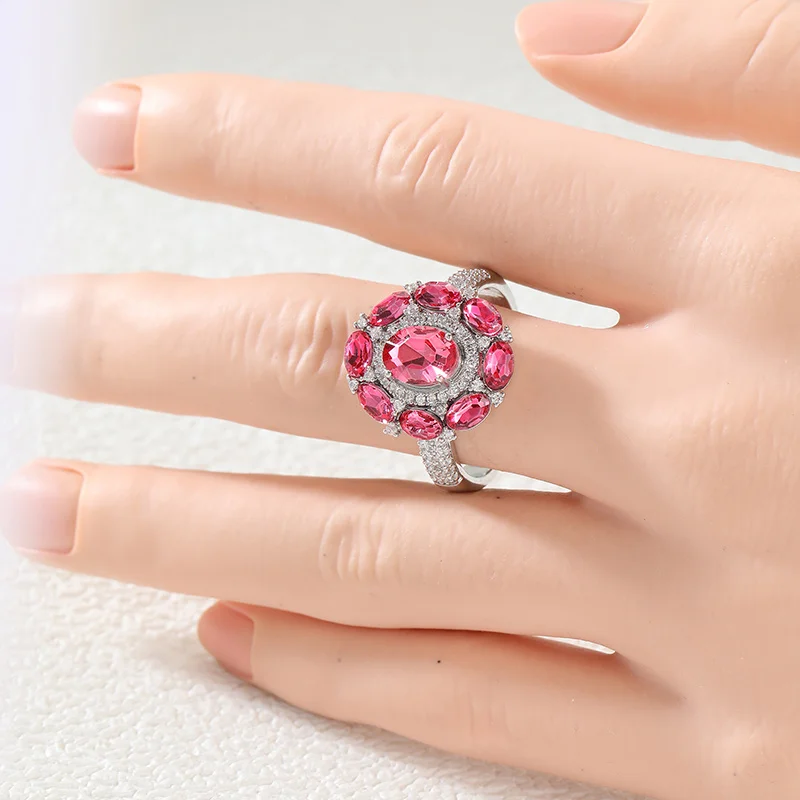 Gorgeous Luxurious Silver Plated Ring For Ladies Inlay Red Synthetic Zircon Flower Shape Ring Vintage Elegant Jewelry