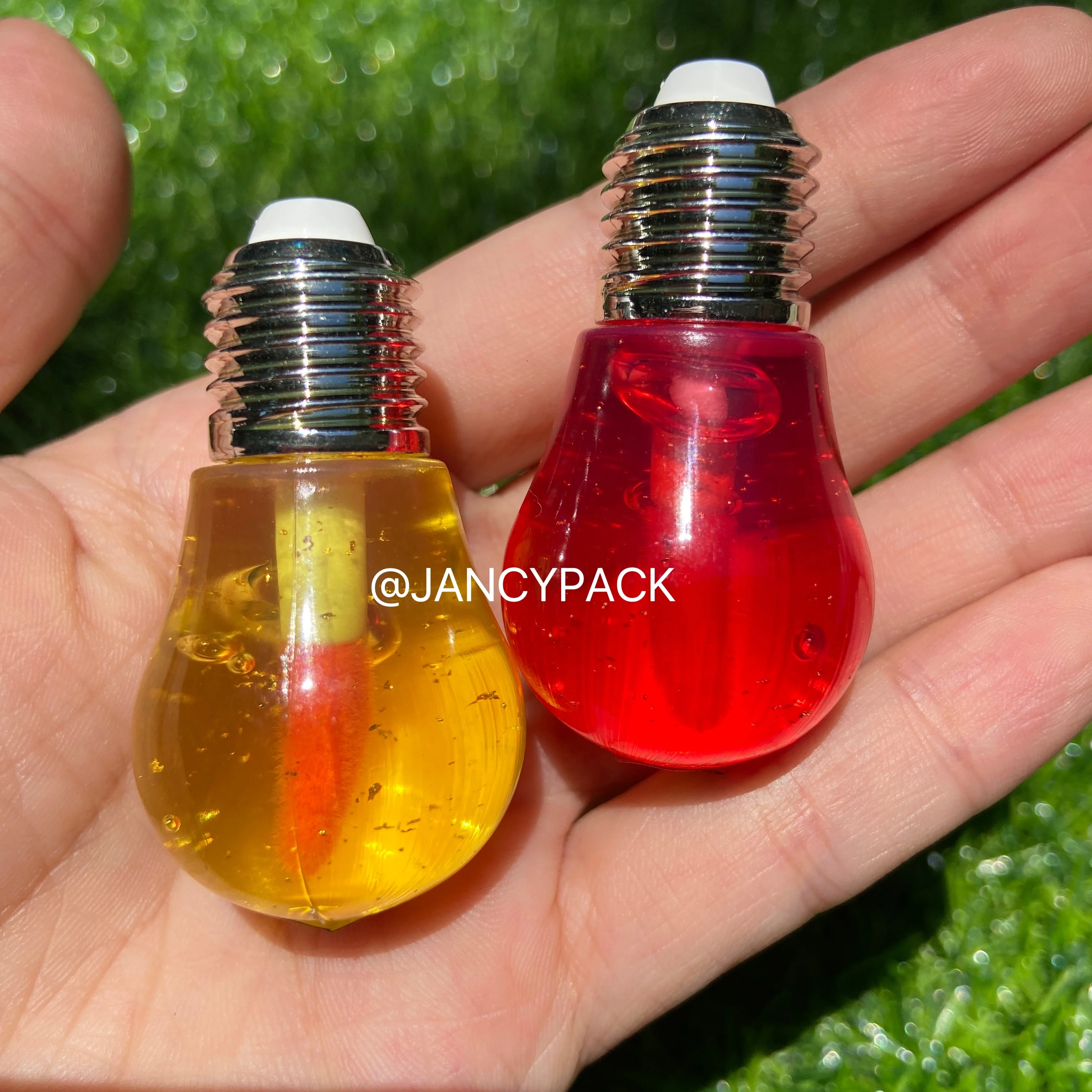 Small Bulb Shape Lip Gloss Fruit Essence Lip Balm Lip Oil Moisturizing Mirror Lip Gloss Transparent Lipstick Primer Makeup