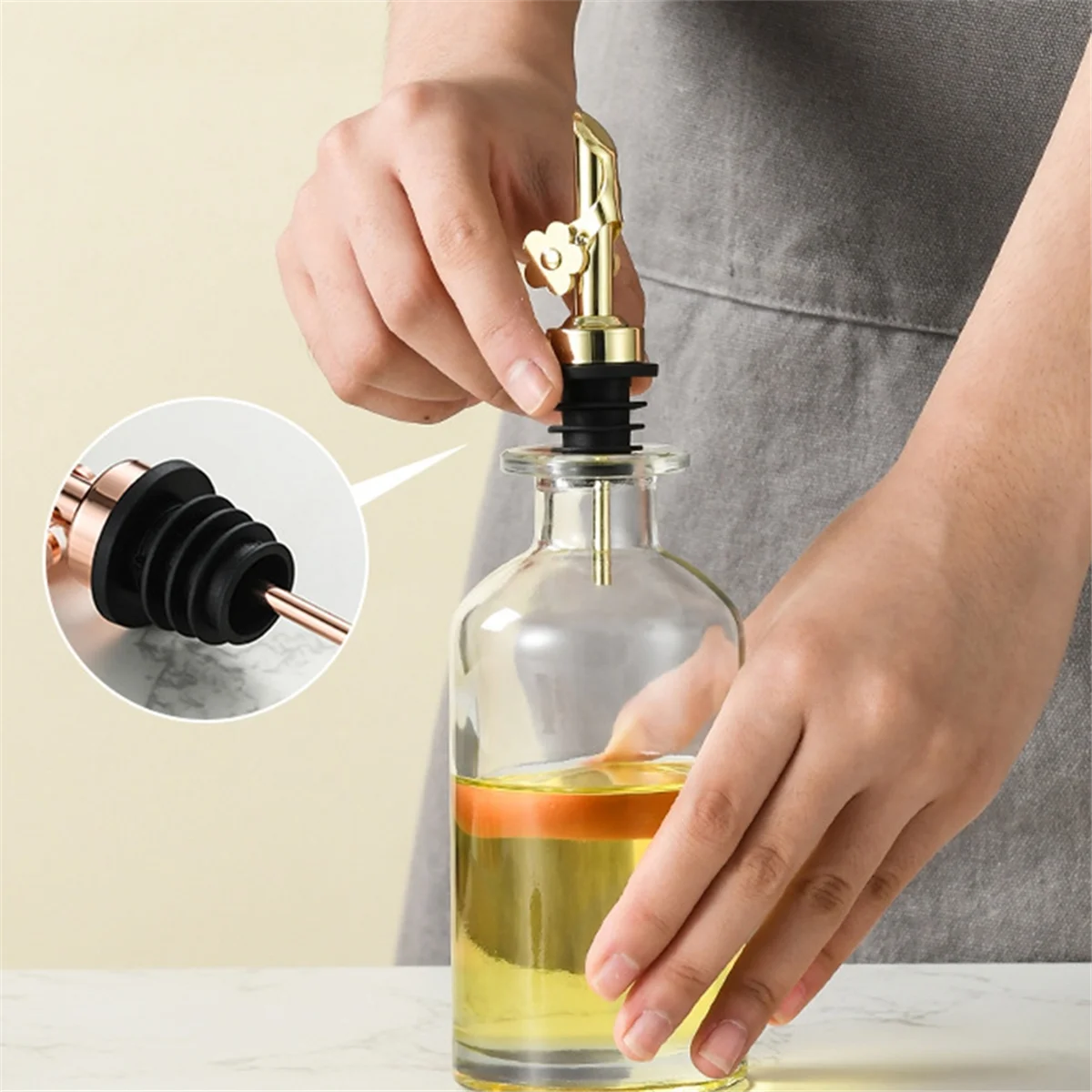 2Pack Stainless Steel Oil Pour Spouts, Replacement Bottle Pourers Oil Spout Liquor Pourers Auto Flip Feature Gold HY