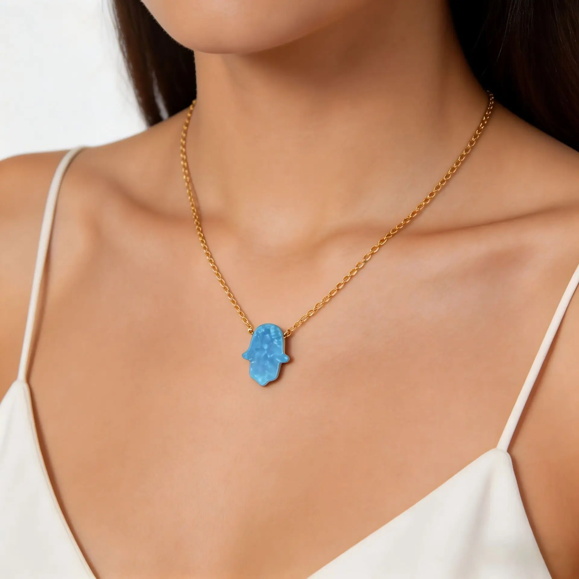 Stainless Steel Opal Shell Pendant Necklace For Women INS Popular Blue Abalone Chip Hypoallergenic Daily Wear Fashion Jewelry