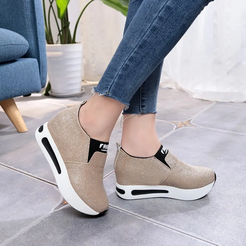 Modne buty damskie sneakersy wiosna jesień kobiety Pu płaskie buty z grubą podeszwą Slip on Boots Casual platforma zwiększ buty