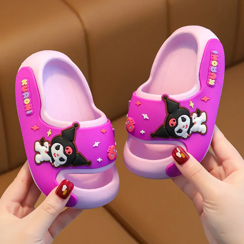 Kawaii Hello Kittys sandal anak-anak Kuromi Cinnamoroll anak laki-laki perempuan sandal kartun dalam ruangan Non Slip sol tebal hadiah Sepatu mandi rumah